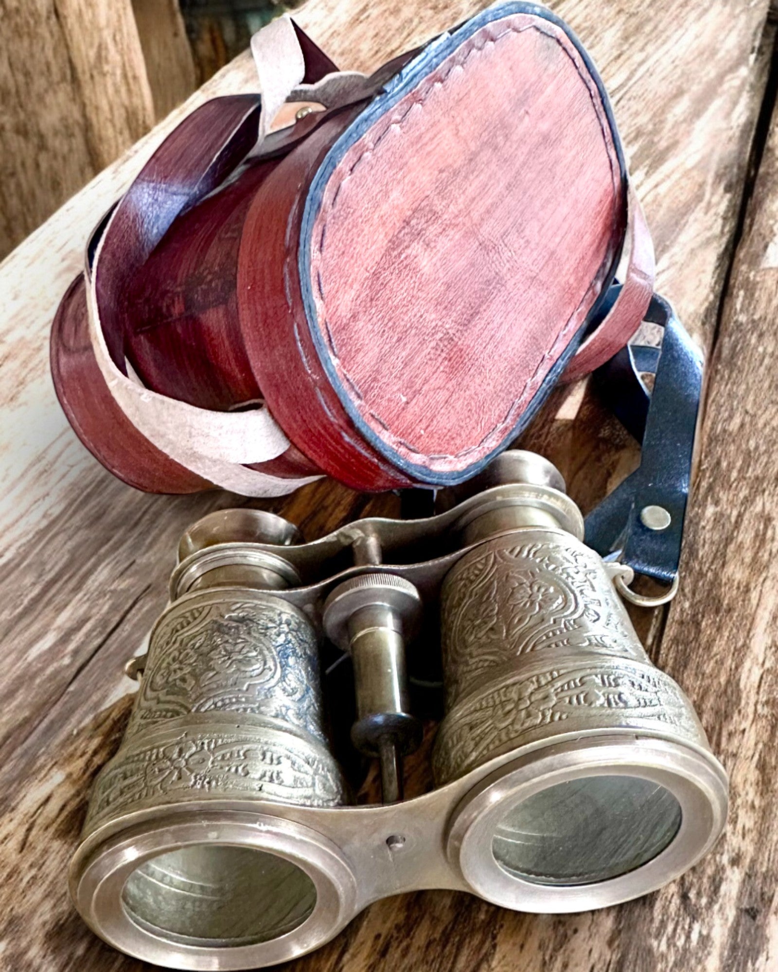 Távcső bőrtokkal Victorian's Eye, 11 cm Sárgaréz, Kézzel díszített, személyre szabás gravírozással ajándékba