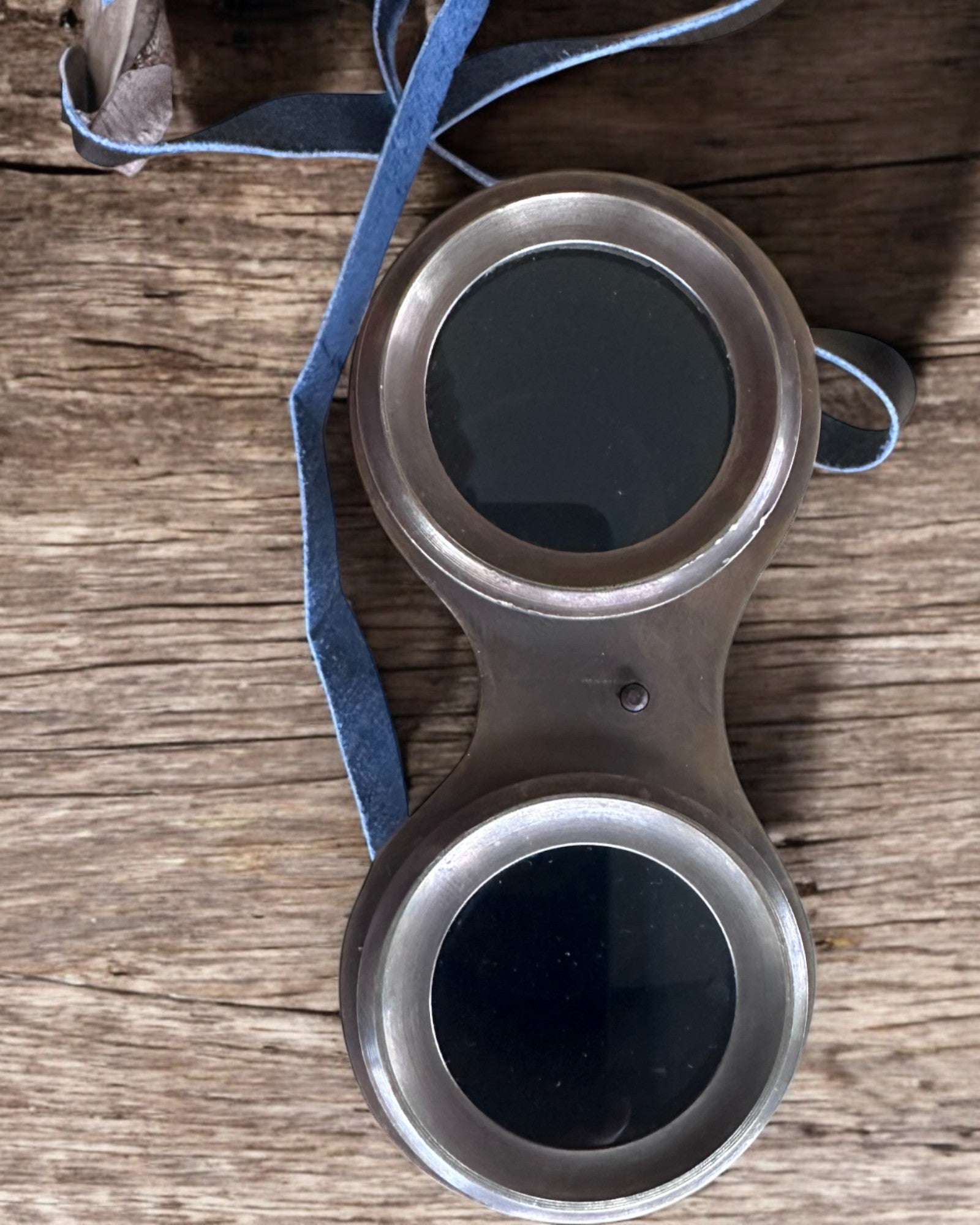 Távcső bőrtokkal Victorian's Eye, 11 cm Sárgaréz, Kézzel díszített, személyre szabás gravírozással ajándékba