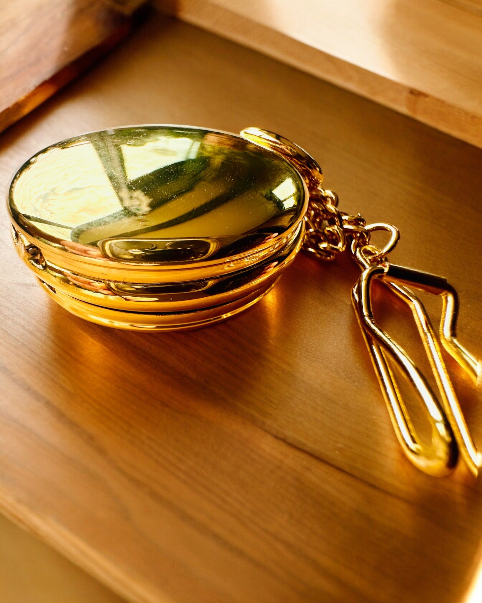 Grand Elegance Kézi Zsebóra Dupla Fedéllel, Arany Színű, Gravírozással Ajándékba