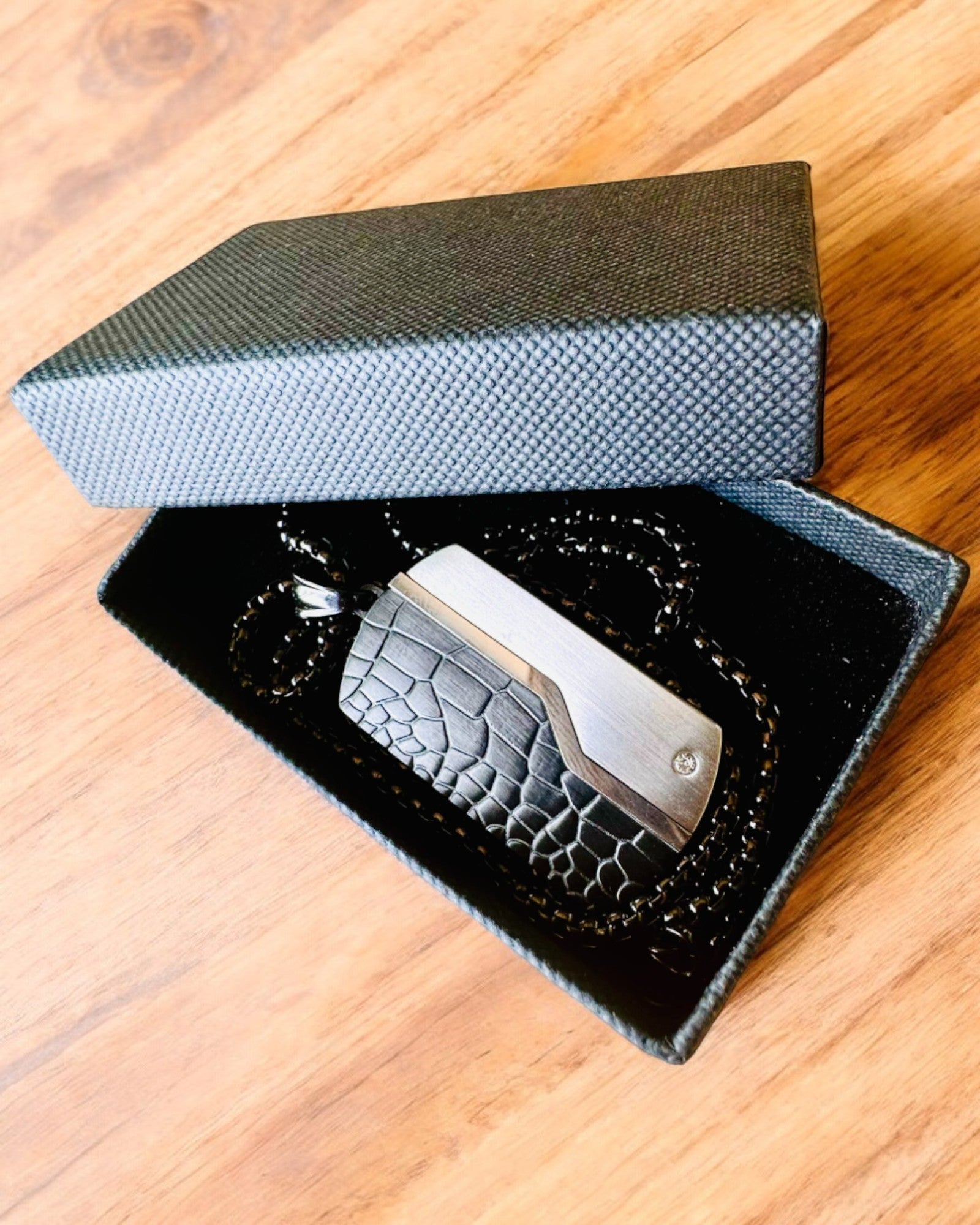 Férfi nyaklánc Dog Tag „SteelVision” – rozsdamentes acél, 15 változat, személyre szabható gravírozással
