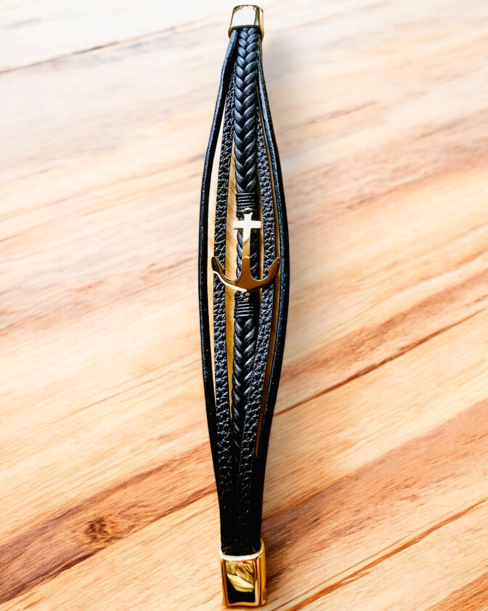 Férfi karkötő Elegancia Horgonya gravírozási lehetőséggel ajándékba