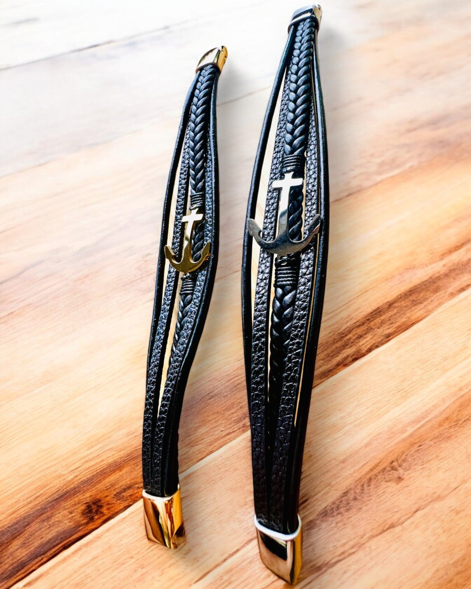 Férfi karkötő Elegancia Horgonya gravírozási lehetőséggel ajándékba