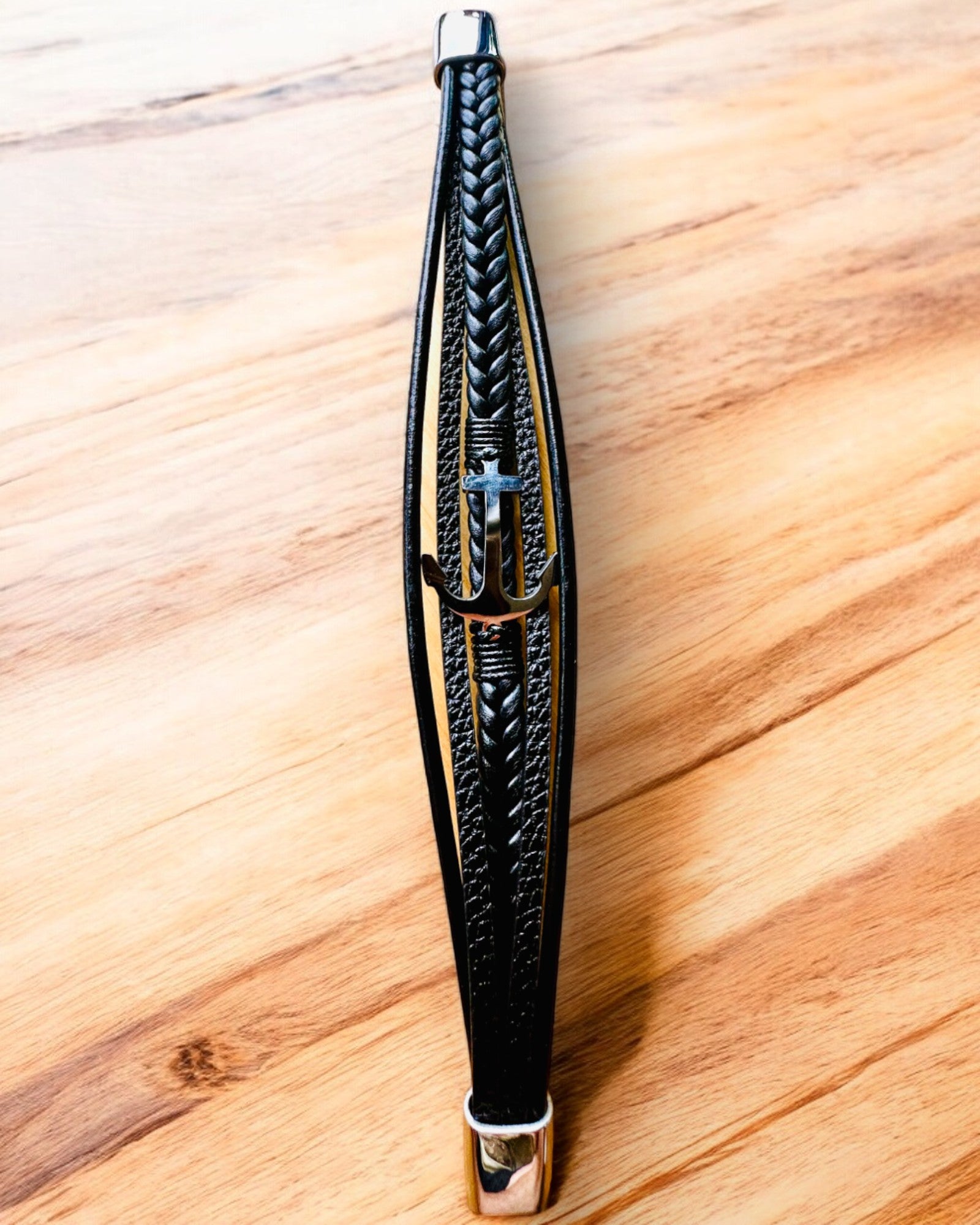 Férfi karkötő Elegancia Horgonya gravírozási lehetőséggel ajándékba