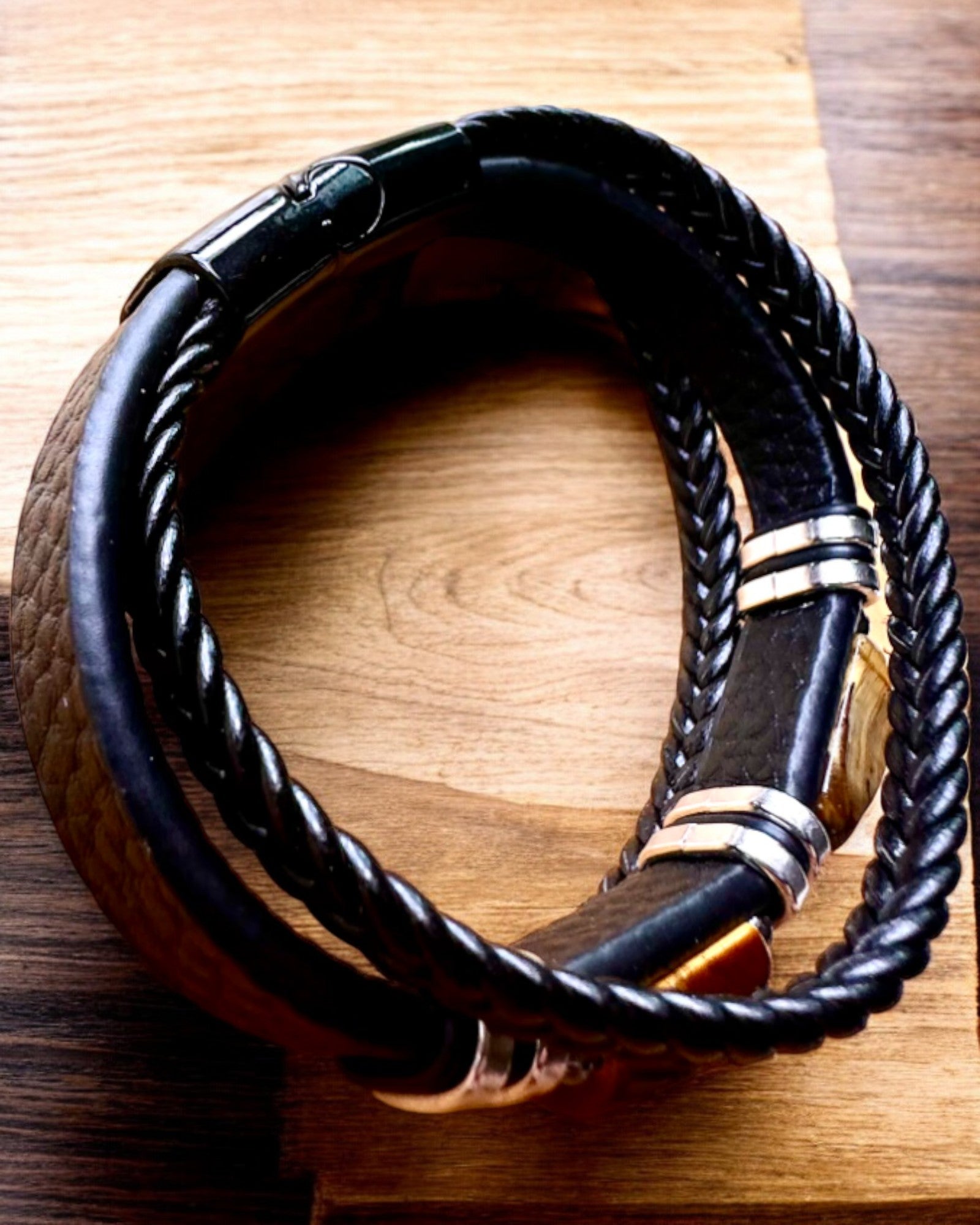 Személyre szabható „Tigrisszem” karkötő ajándékba