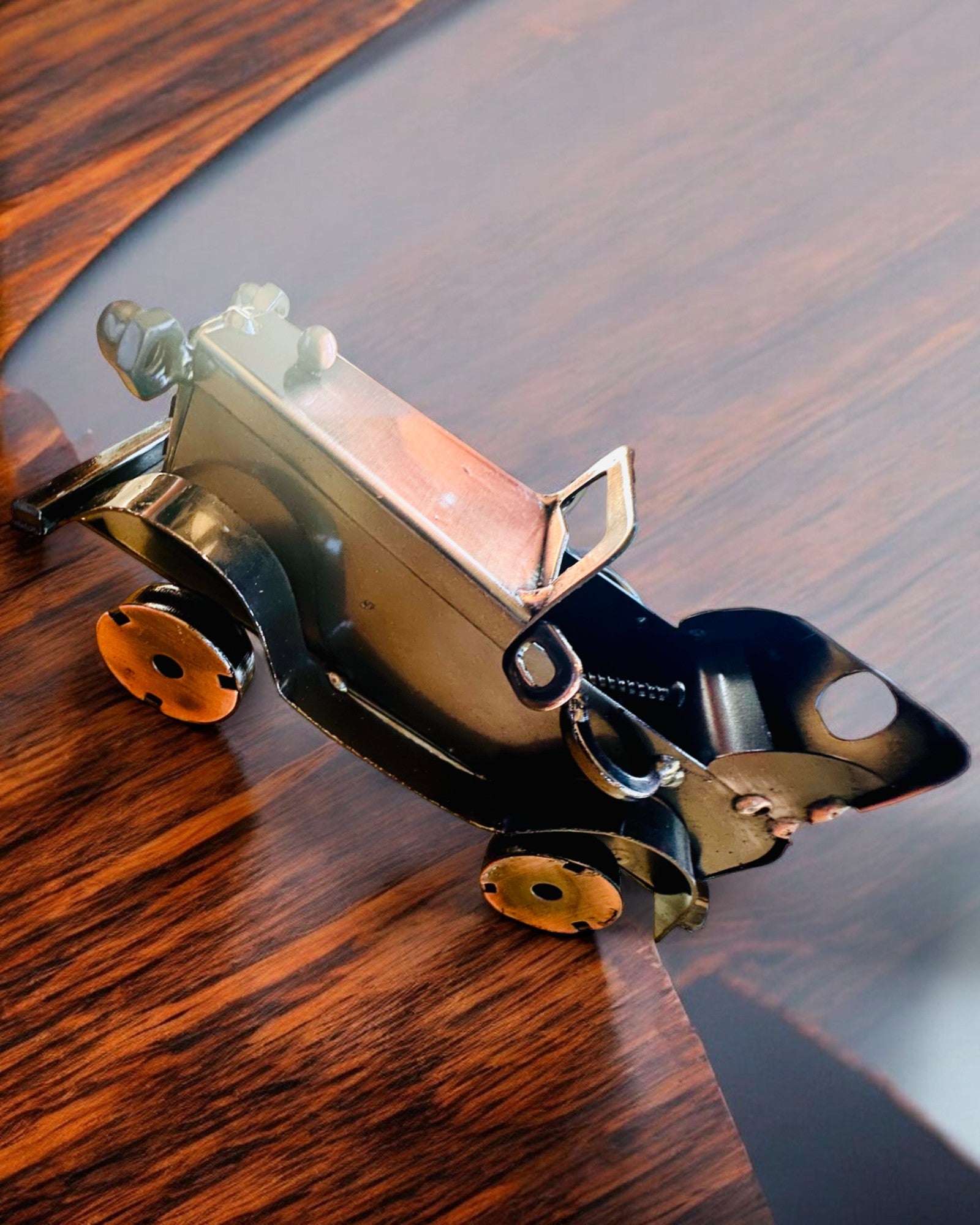 Retro klasszikus autó, vasból készült - "Vintage Drive" kollekció, autómodell, személyre szabható gravírozással ajándékba