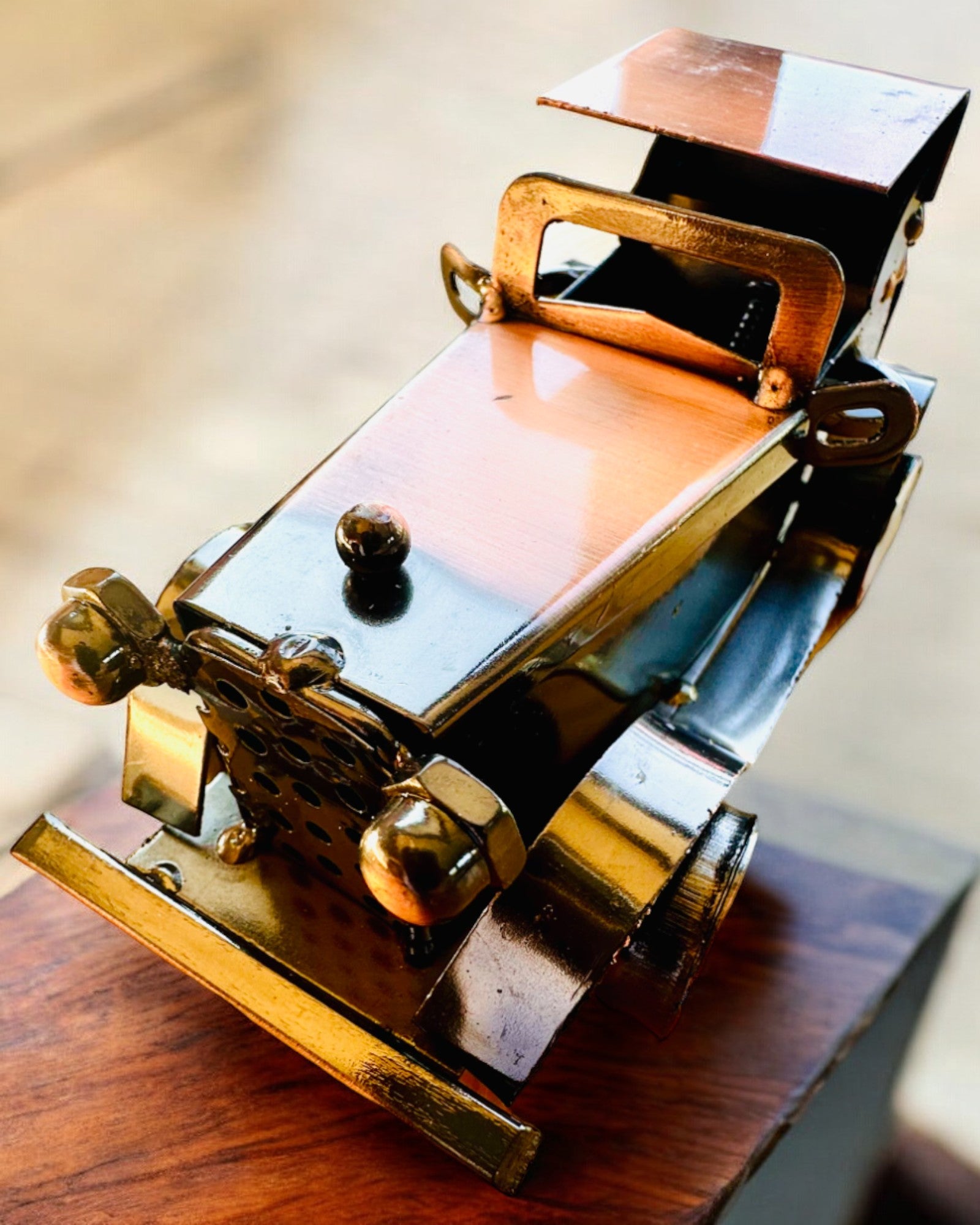 Retro klasszikus autó, vasból készült - "Vintage Drive" kollekció, autómodell, személyre szabható gravírozással ajándékba