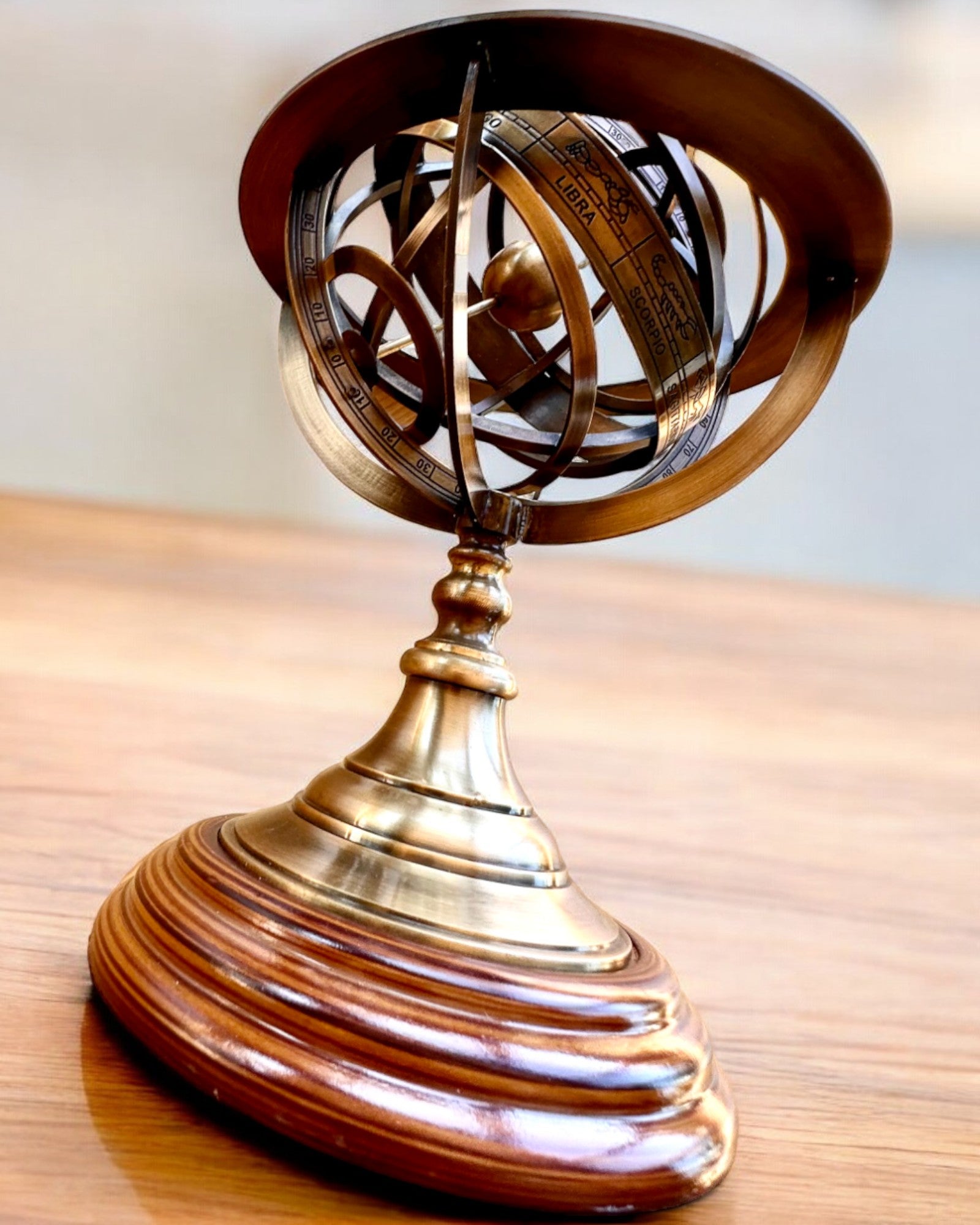 Astrolabium Artis 2 - 30 cm magasságú, kézzel készített gravírozási lehetőséggel, irodai dekoráció, prémium