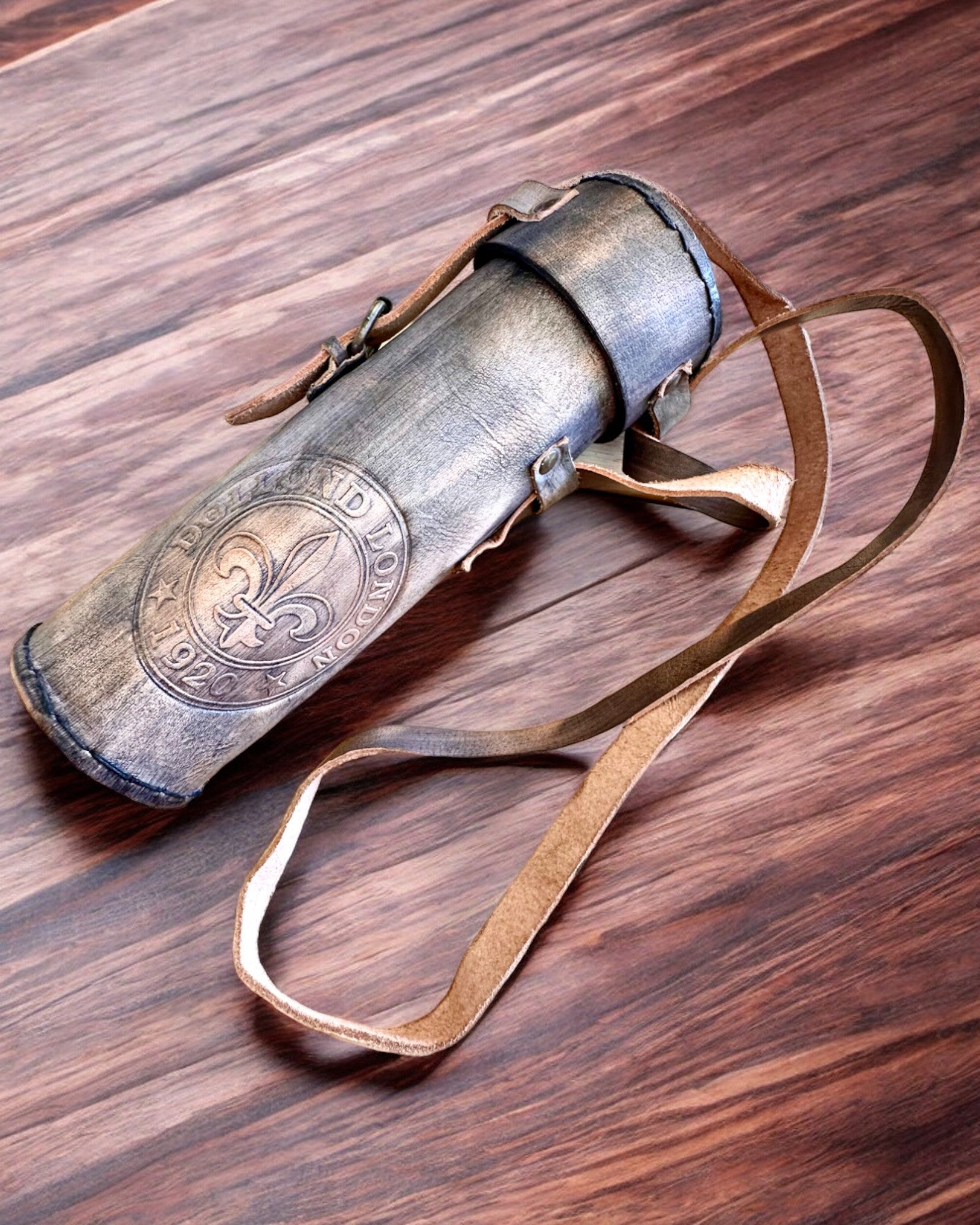 "Voyager" Prémium Távcső Gravírozott Távcsővel és Valódi Bőr Tokkal, személyre szabható gravírozással ajándékba