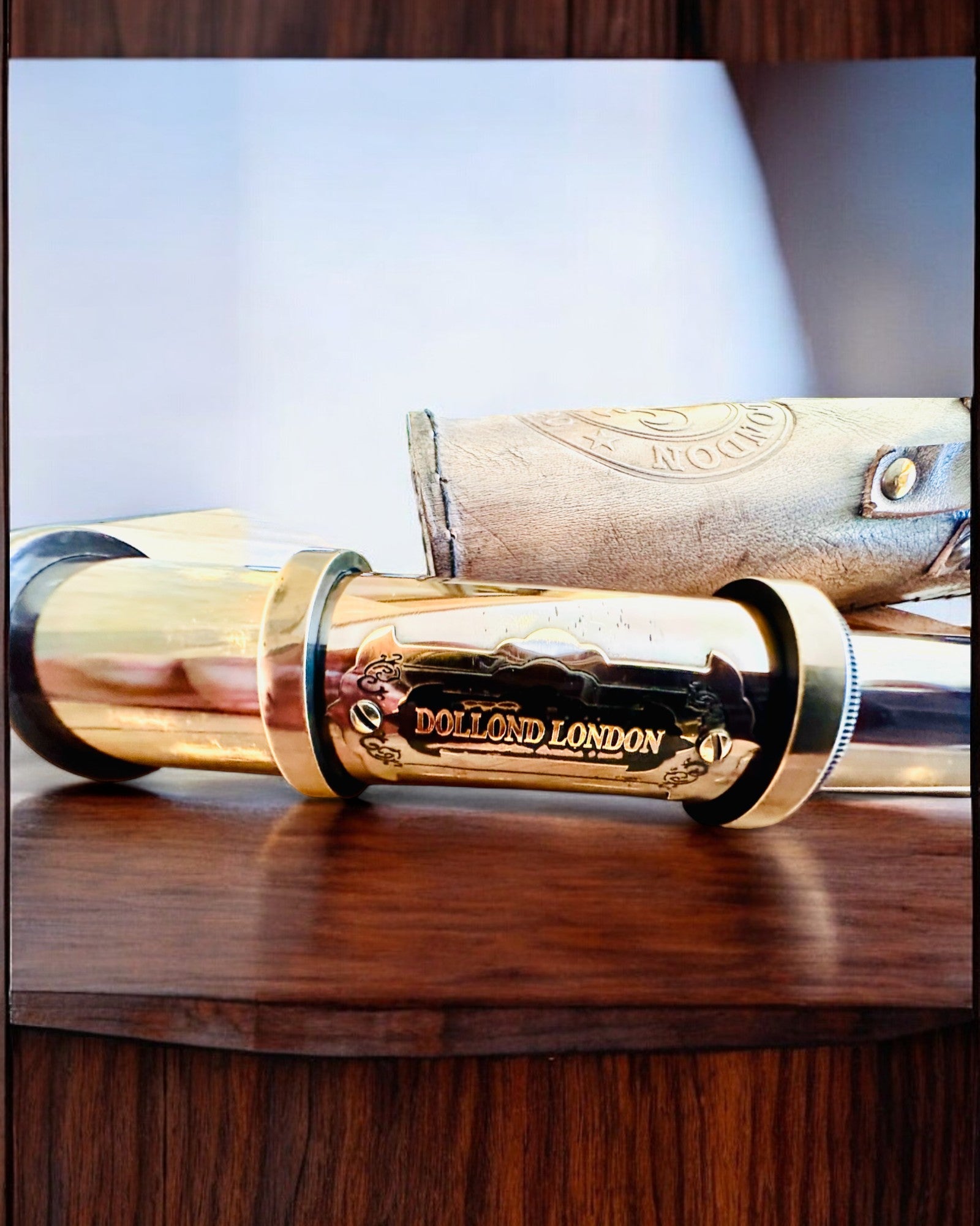 "Voyager" Prémium Távcső Gravírozott Távcsővel és Valódi Bőr Tokkal, személyre szabható gravírozással ajándékba