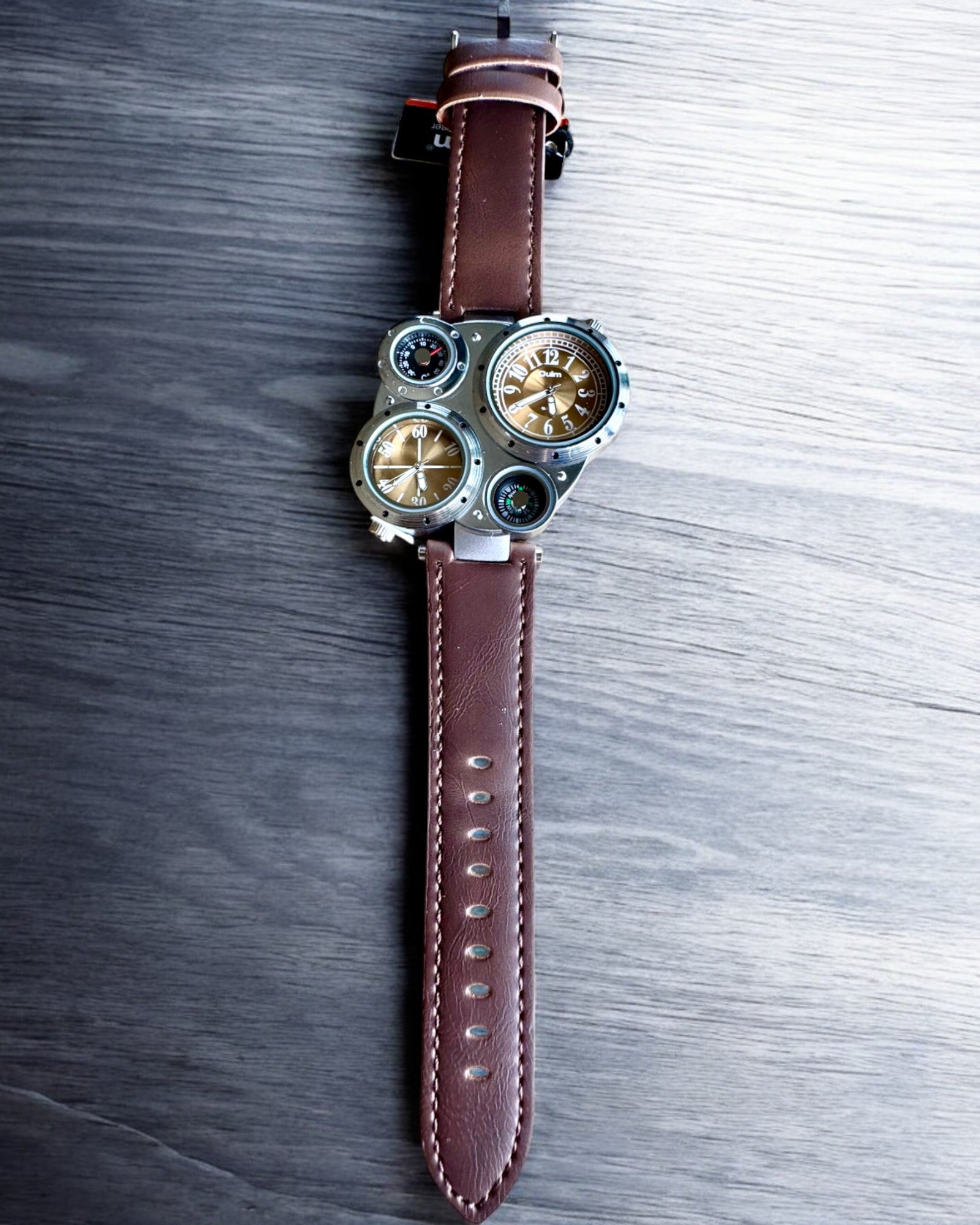 „Explorer 4in1” túlélőóra, személyre szabható gravírozással ajándékba