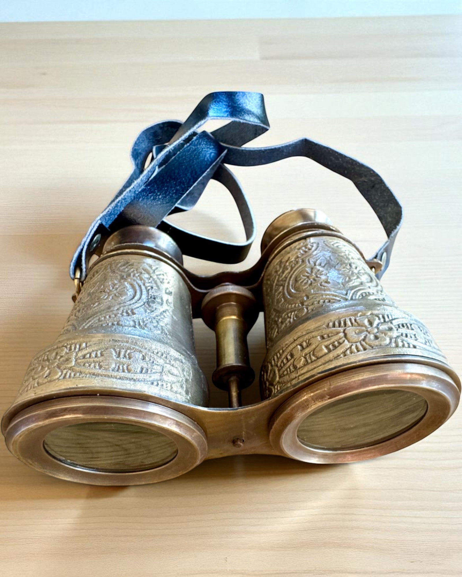 Távcső bőrtokkal Victorian's Eye, 11 cm Sárgaréz, Kézzel díszített, személyre szabás gravírozással ajándékba