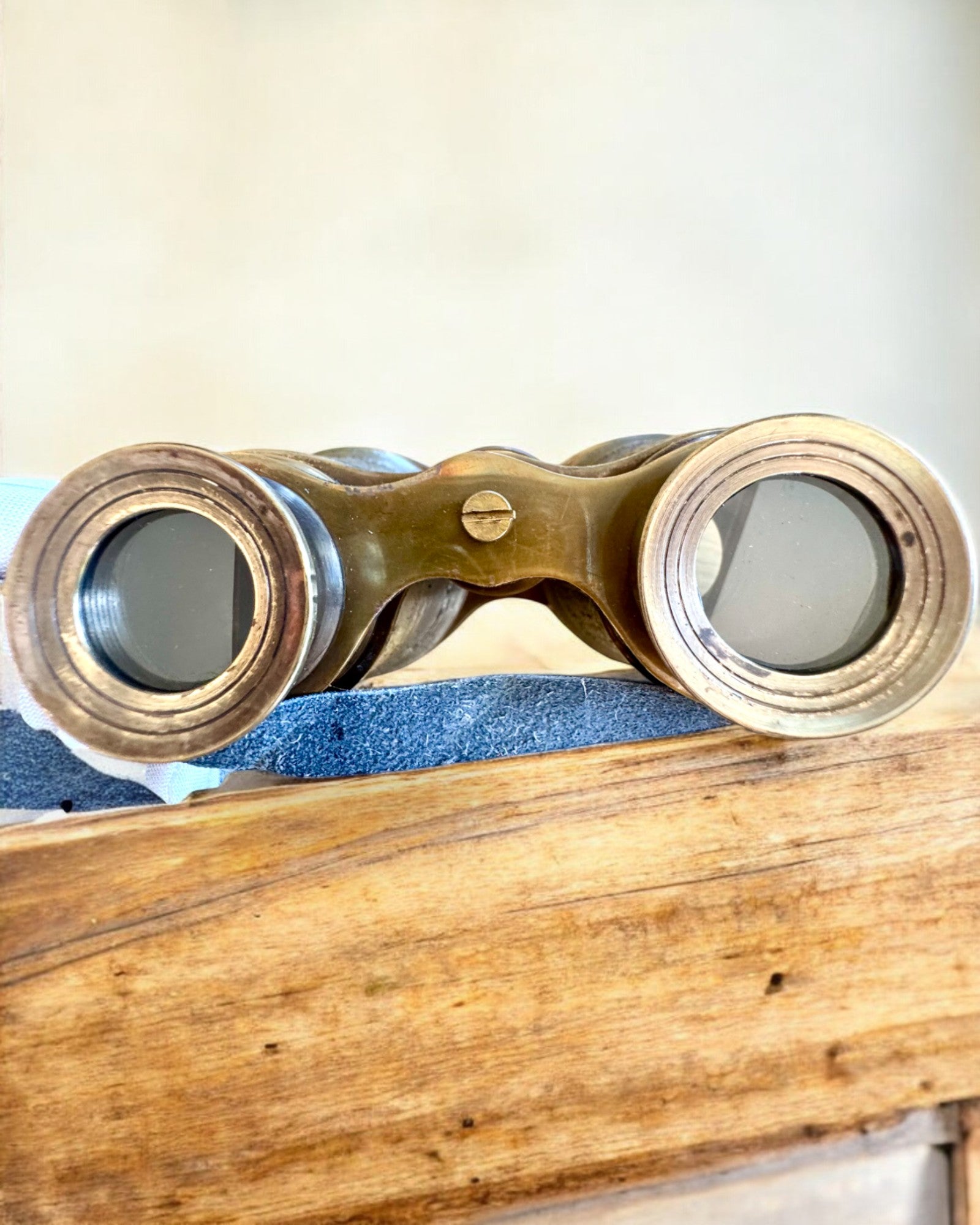 Távcső bőrtokkal Victorian's Eye, 11 cm Sárgaréz, Kézzel díszített, személyre szabás gravírozással ajándékba