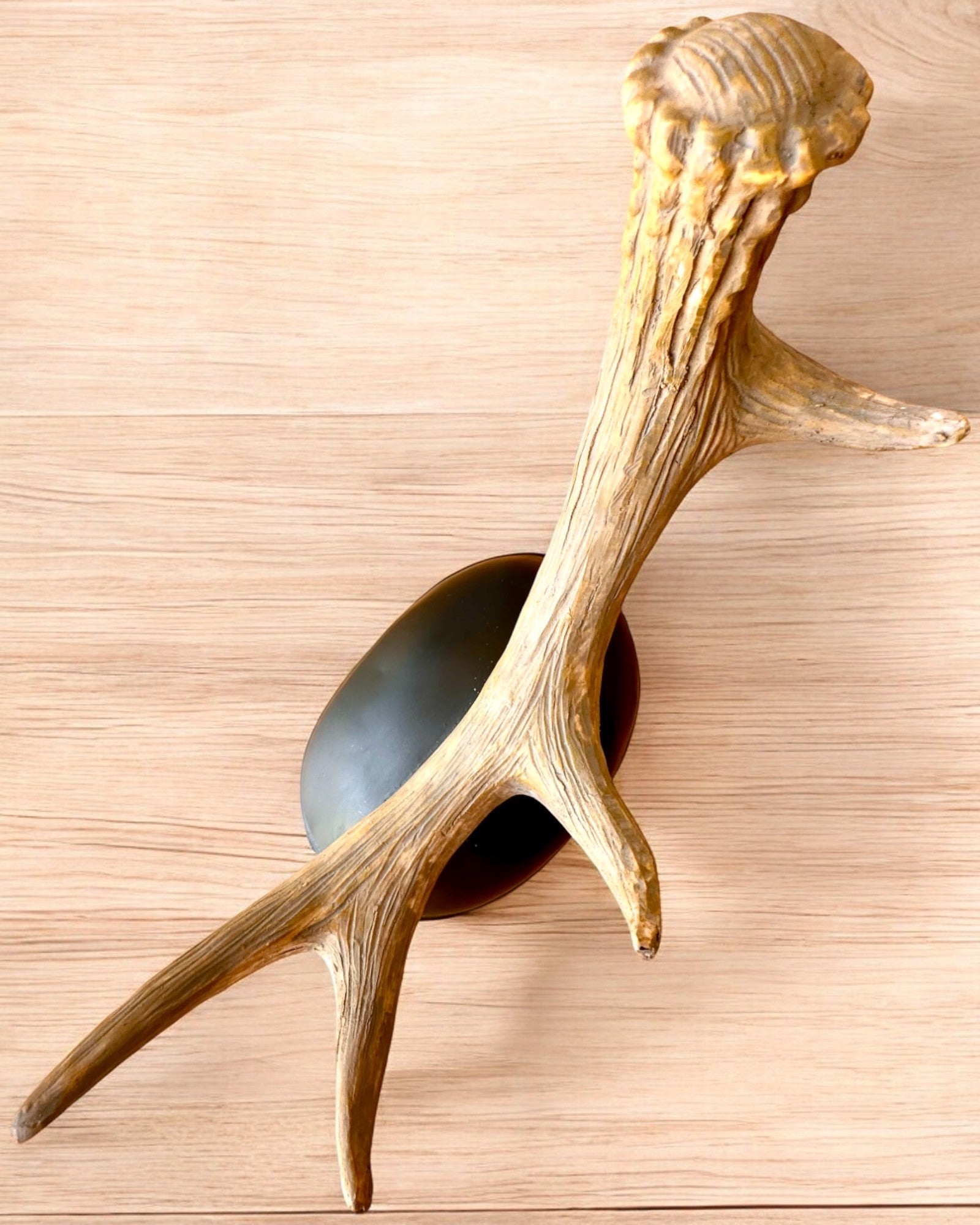 "Szarvas" Borállvány Gravírozási Lehetőséggel Ajándékba