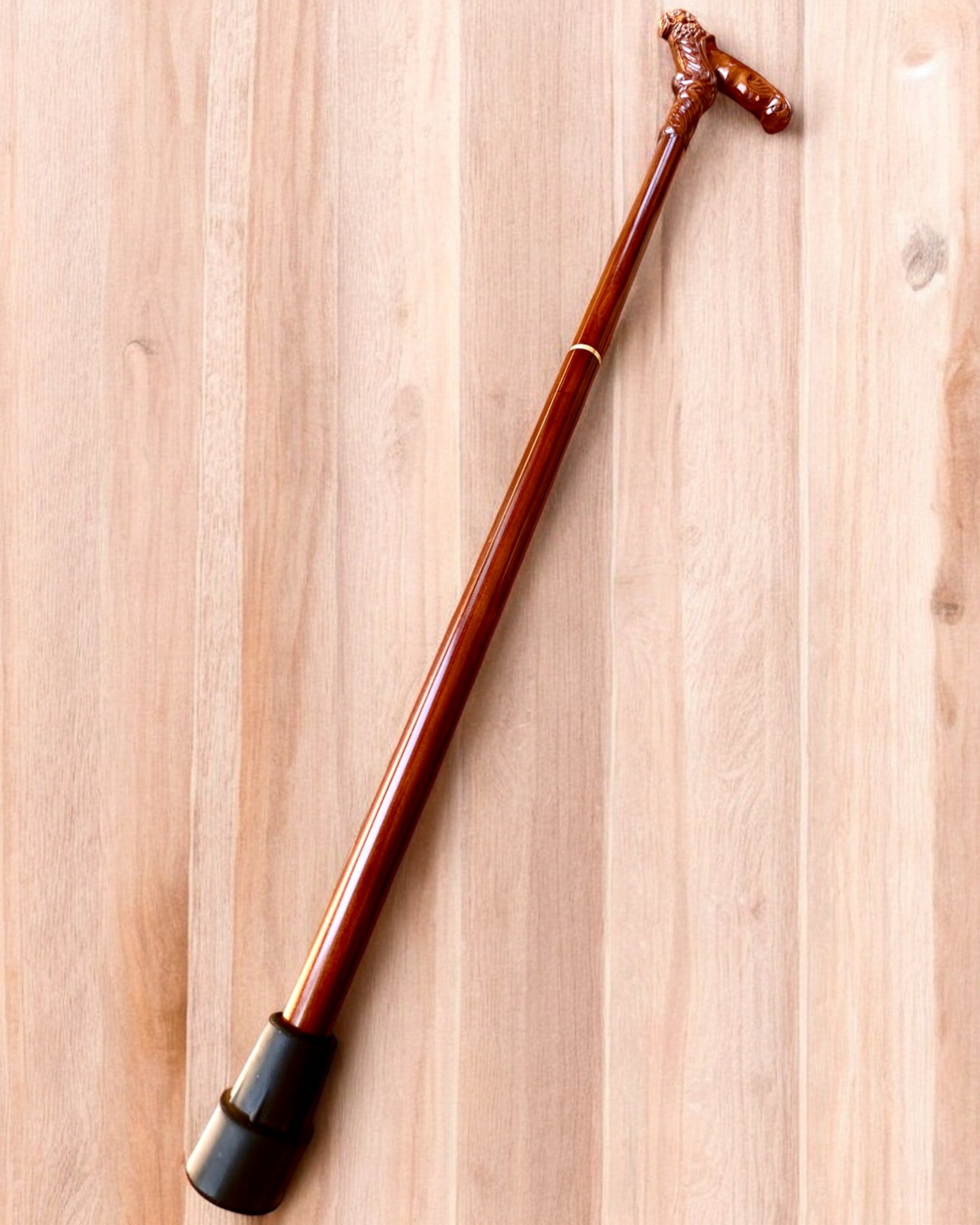 Fa "Król Dżungli" sétabot, gravírozással személyre szabható