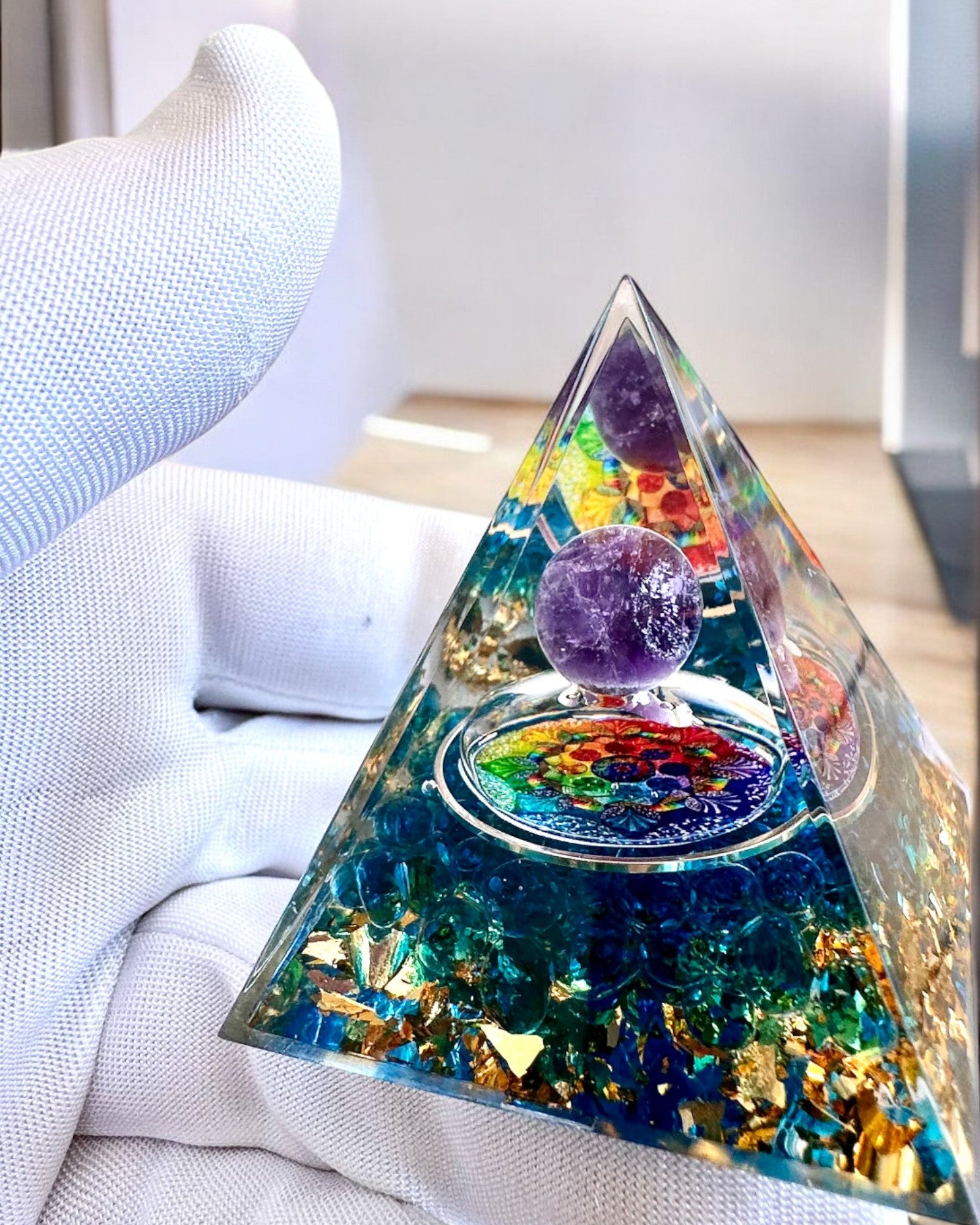 Orgonit "Mystic Aura" Energiapiramis