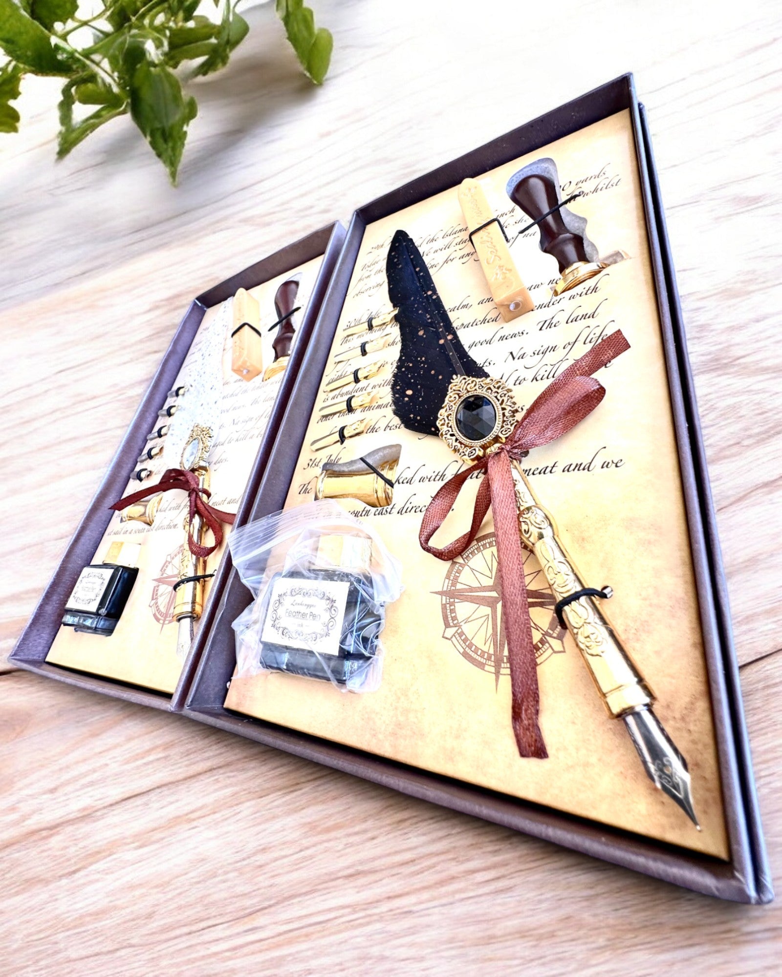 "Elegancia a gyakorlatban" kalligráfia készlet gravírozási lehetőséggel, ajándékba. 2 választható színváltozat.