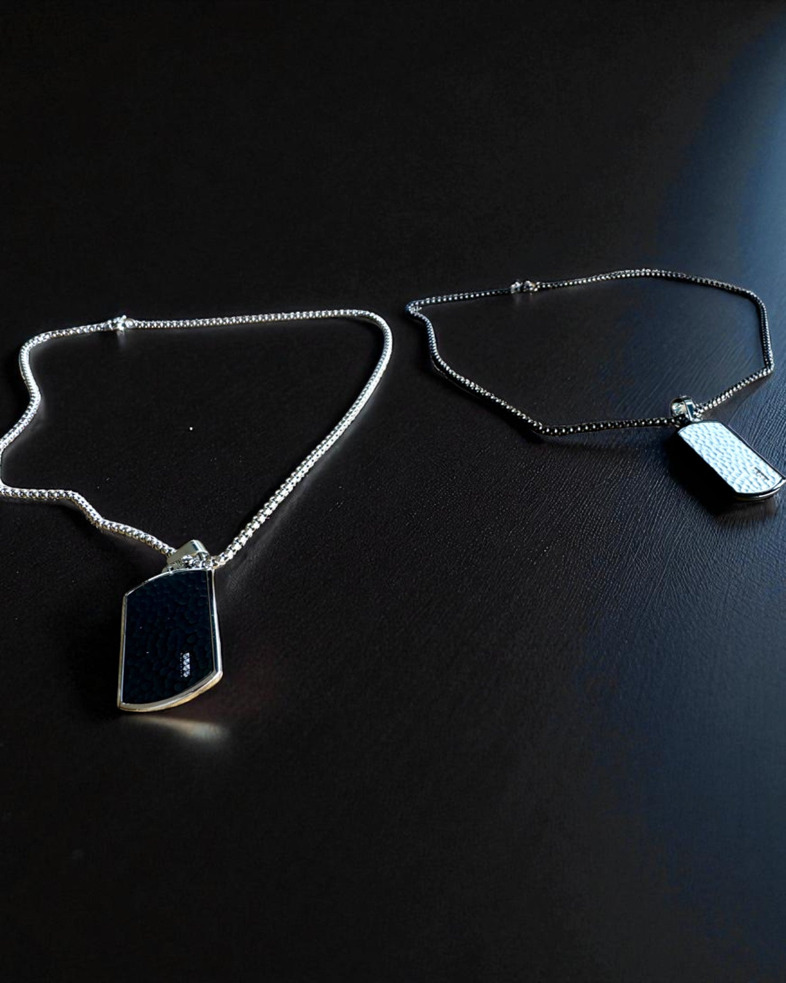 Férfi nyaklánc Dog Tag „SteelVision” – rozsdamentes acél, 15 változat, személyre szabható gravírozással