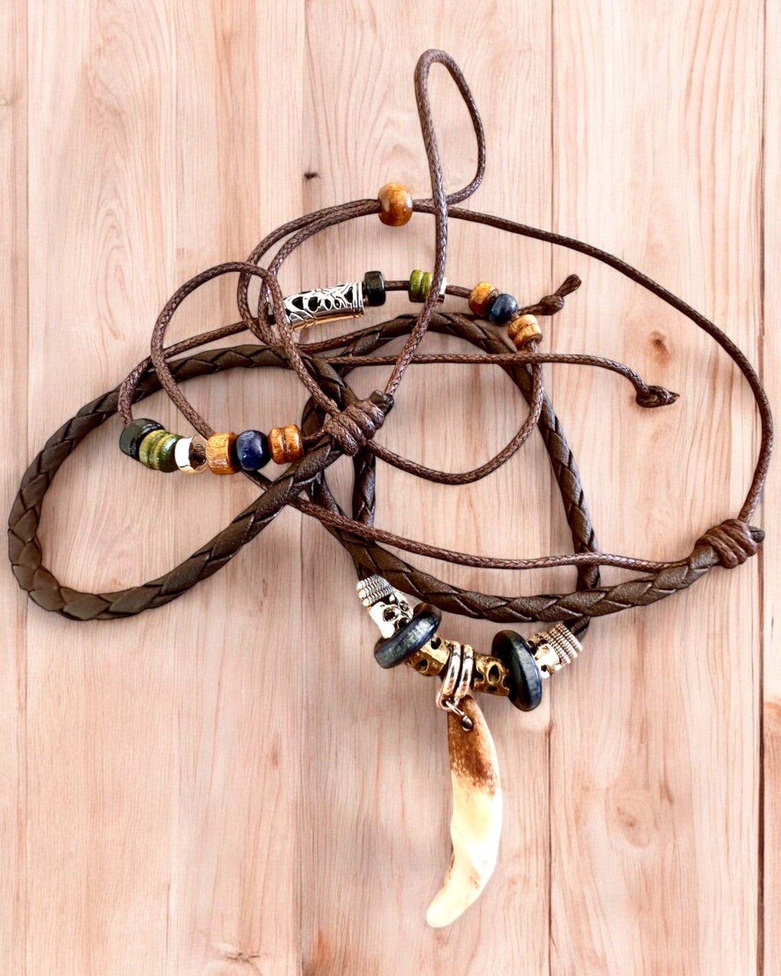 Wilczy Ząb - Erő Nyaklánc - személyre szabható gravírozással ajándékba