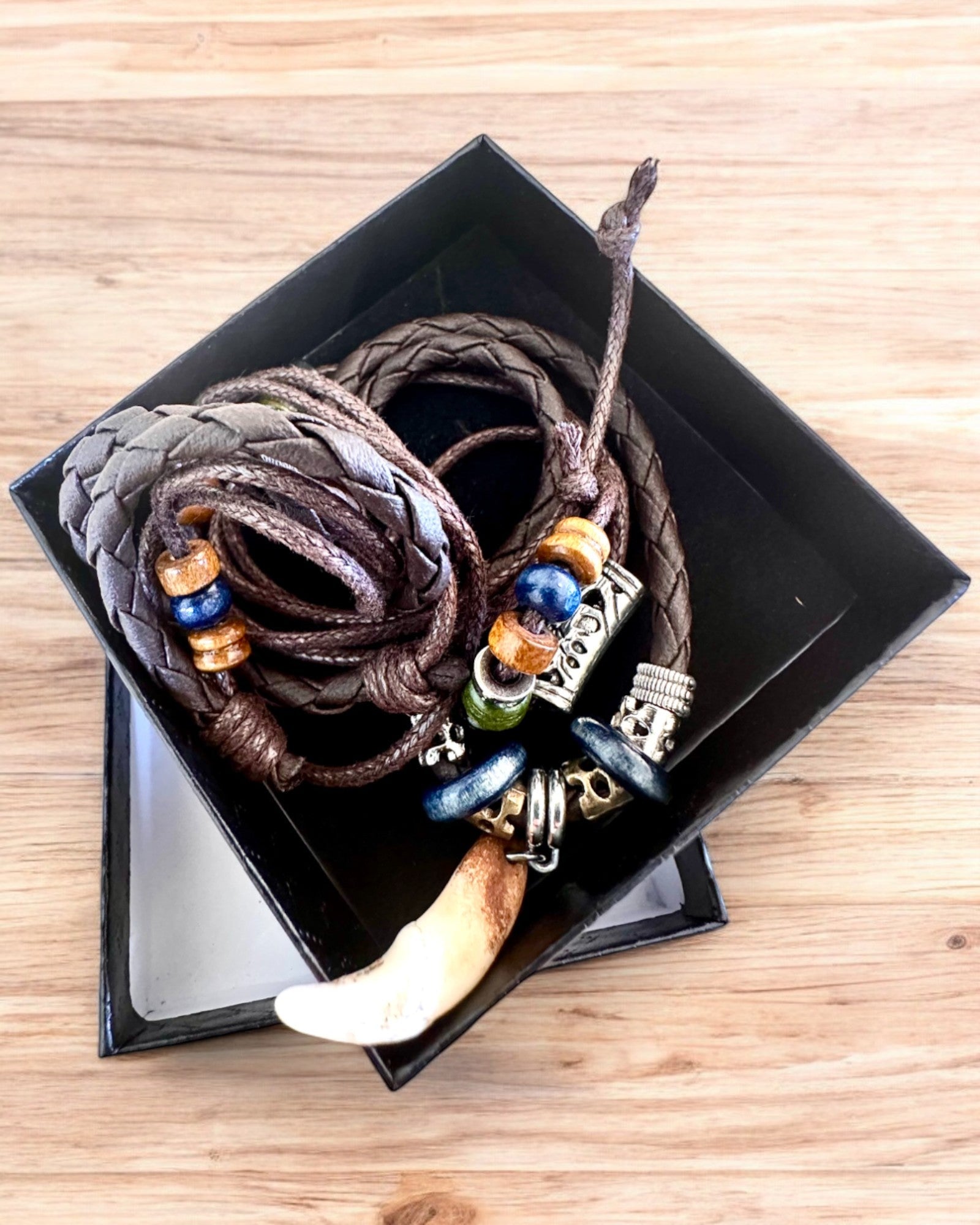 Wilczy Ząb - Erő Nyaklánc - személyre szabható gravírozással ajándékba