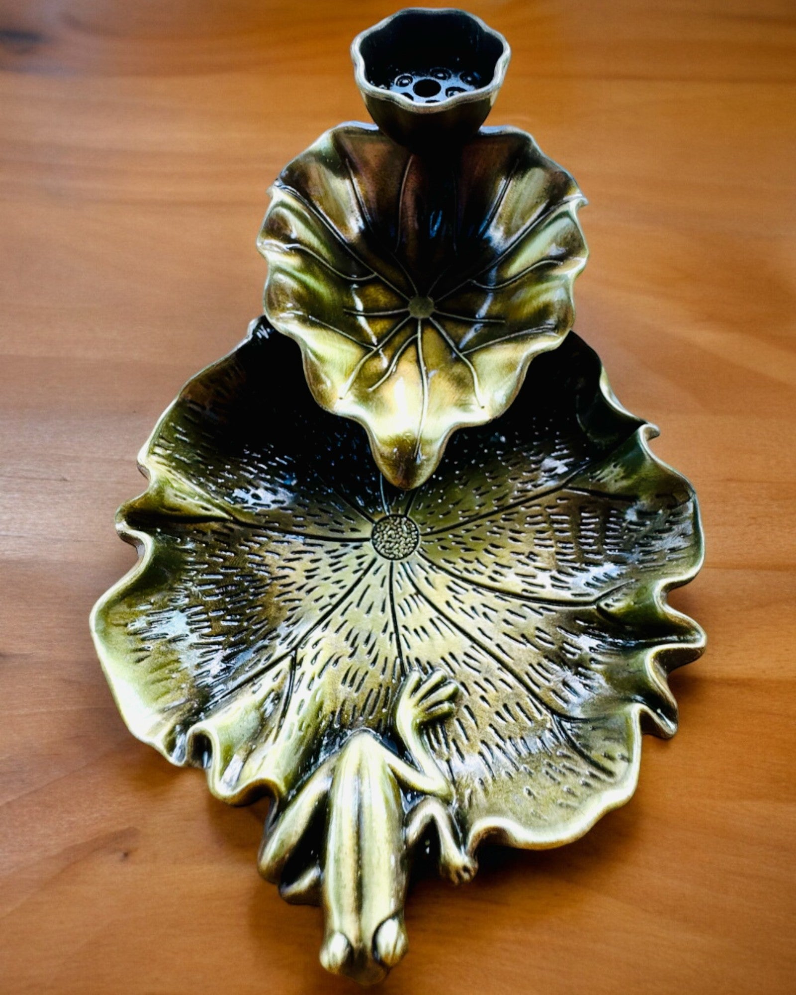 Elegancki Metalowy Uchwyt Na Kadzidło Liść Lotosu - 4 warianty do wyboru, możliwość personalizacji grawerem na prezent