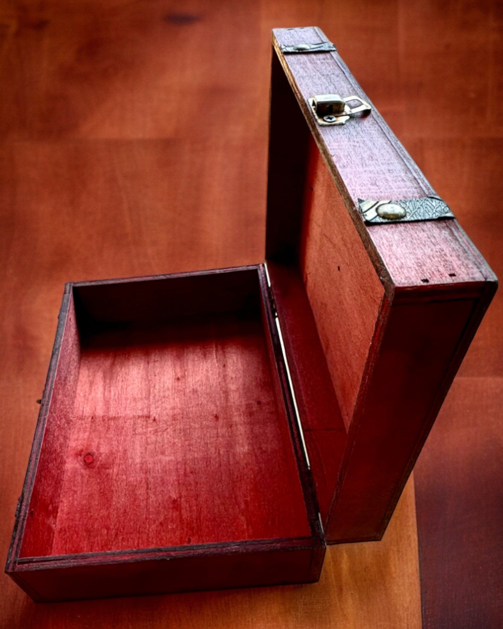 Antik Fa Doboz Gravírozási Lehetőséggel, 23 cm x 16 cm x 7,5 cm