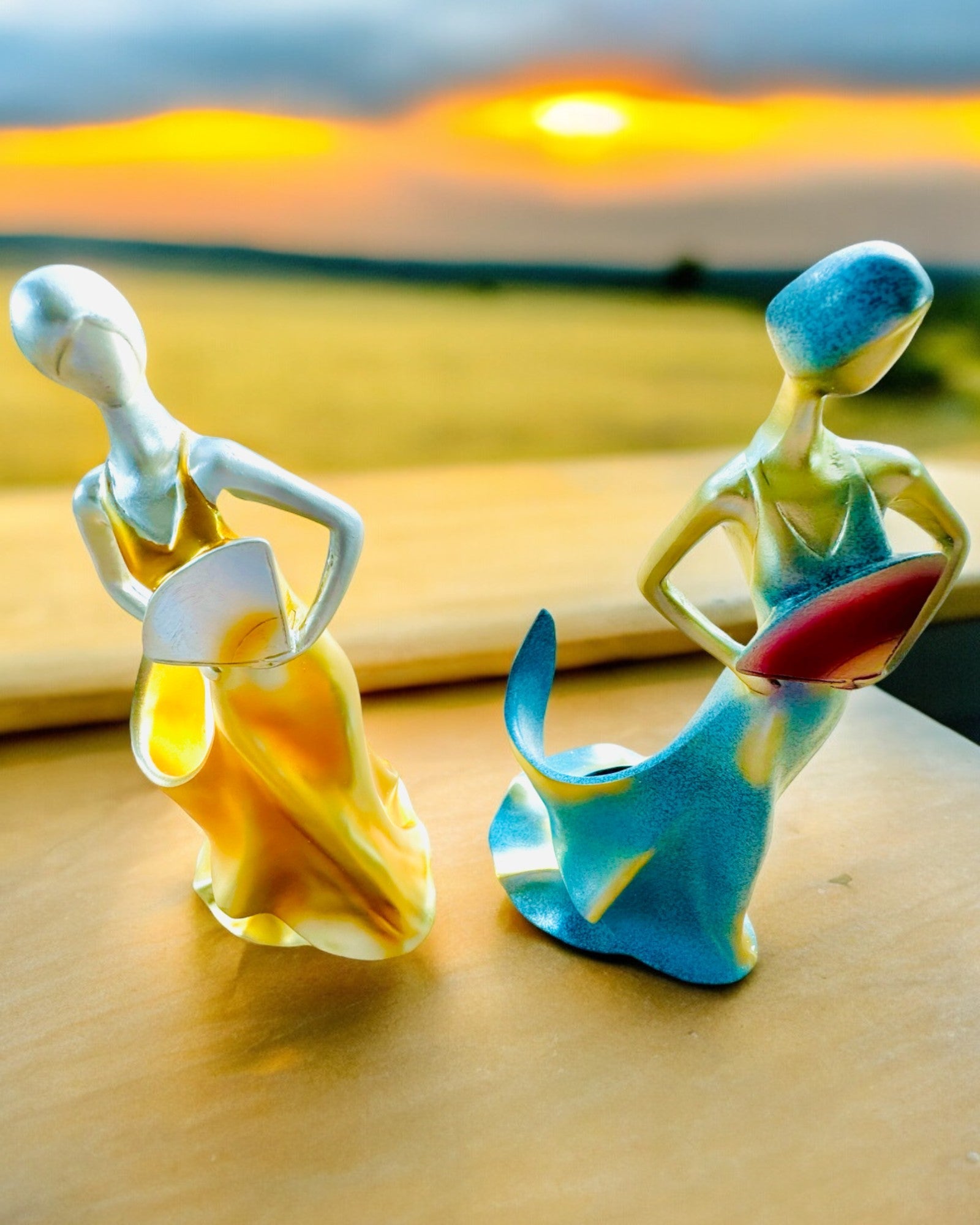 Elegáns Palacktartó - Hölgy Szobor - személyre szabható gravírozással, 2 választható változat