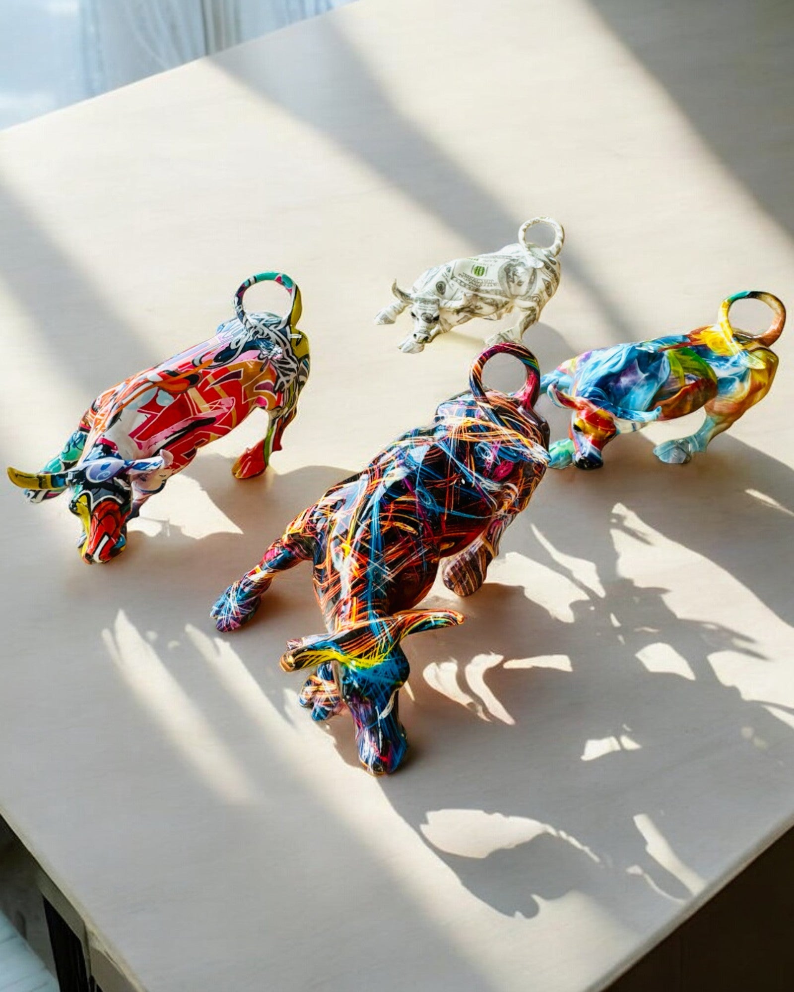 Dekoratív "BullArt" Bika Szobor – Egyedi Művészet Gravírozási Lehetőséggel - 4 színváltozatban, személyre szabott ajándékként