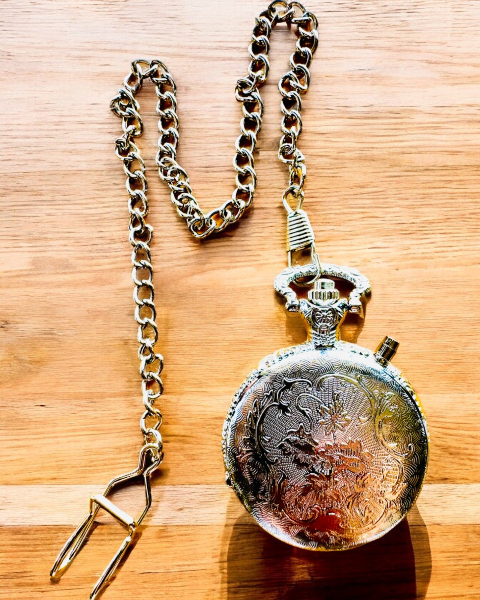 Zsebóra "Motorkerékpár Elegáns 2" – Gravírozás ajándékba, 3 színváltozat