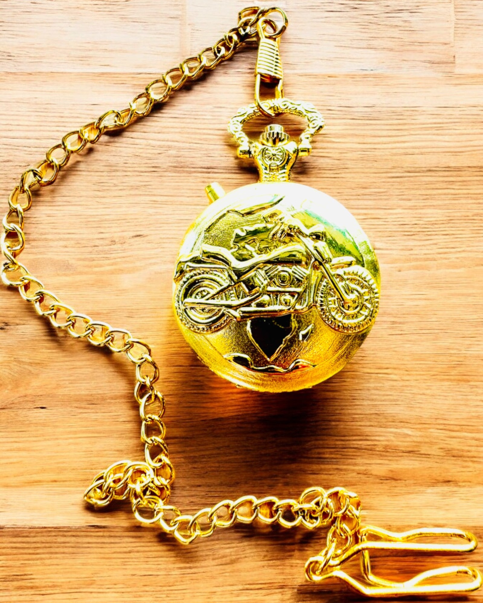 Zsebóra "Motorkerékpár Elegáns 2" – Gravírozás ajándékba, 3 színváltozat