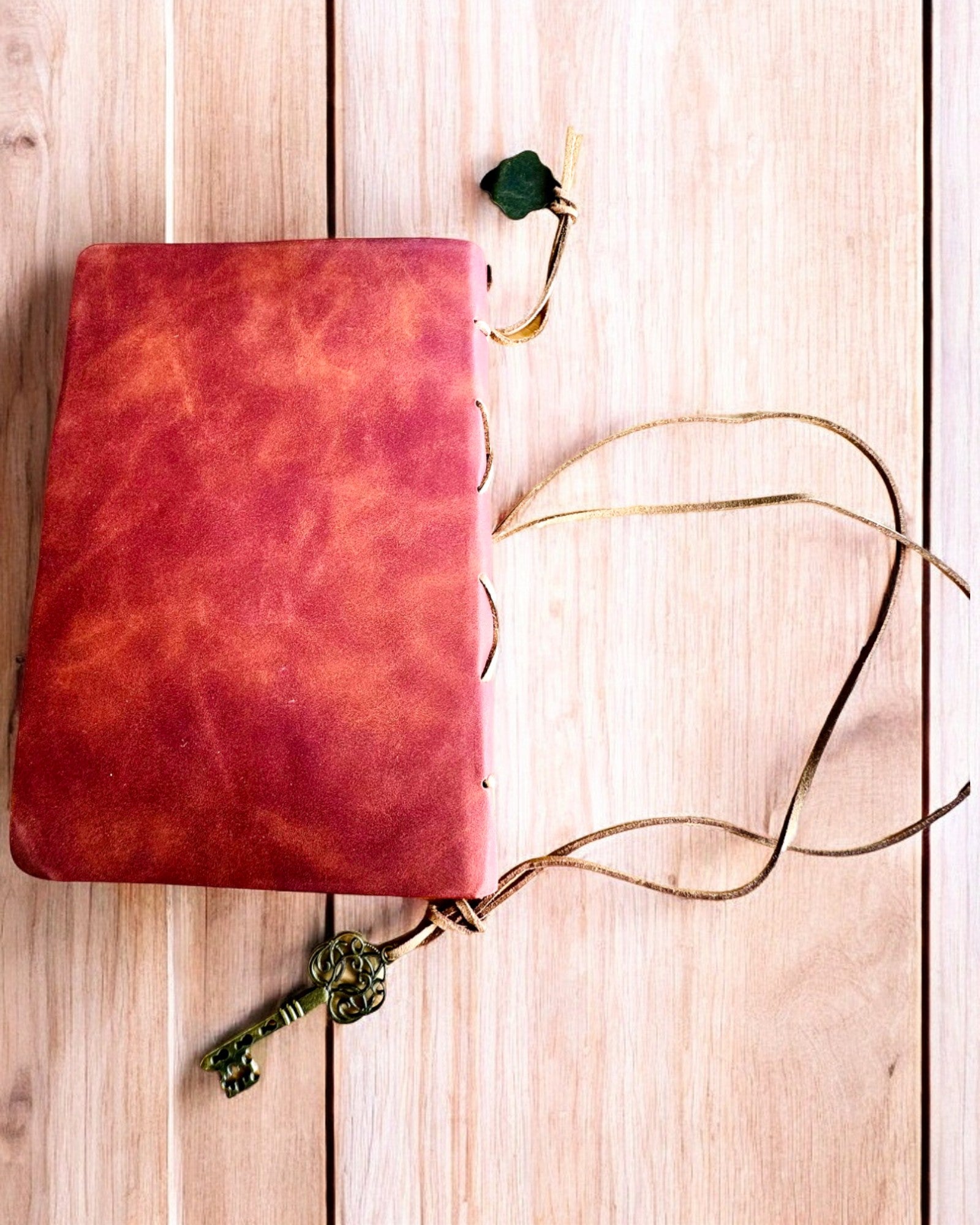 Vintage "A múlt kulcsa" jegyzetfüzet - Gravírozási lehetőség ajándékként, notesz