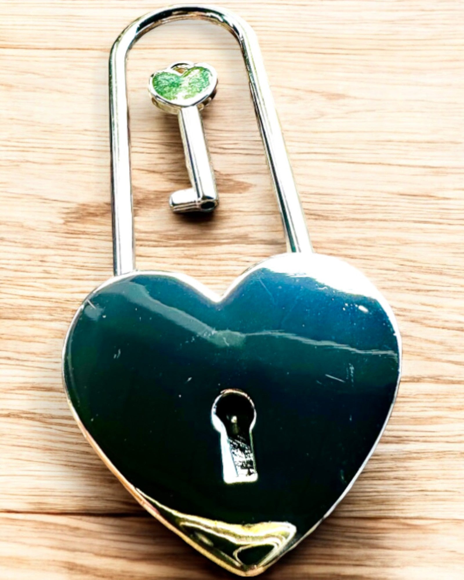 Szerelmi Varázslatos Lakatok Gravírozási Lehetőséggel ajándékba, 5 választható színváltozatban