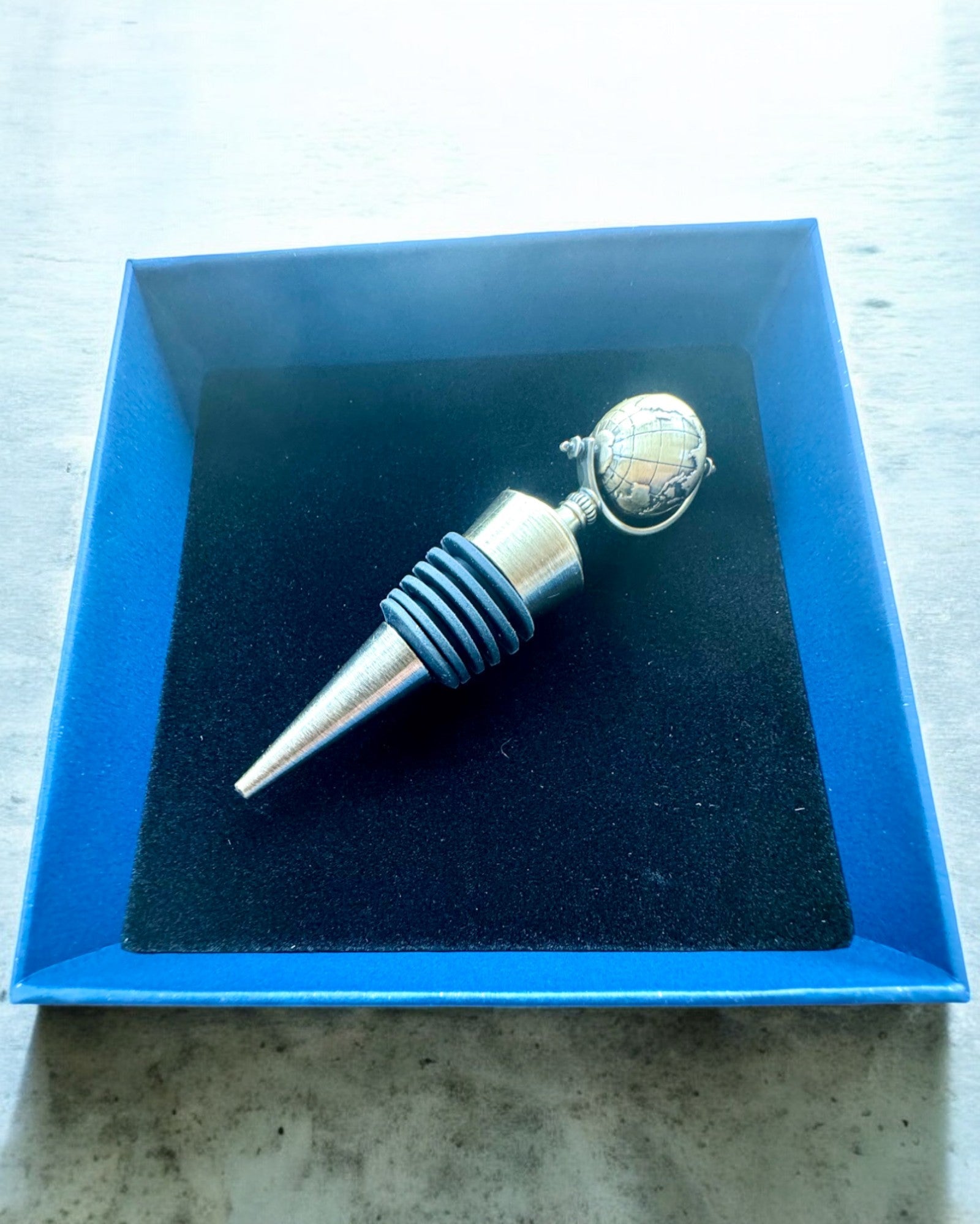 GloboStop - Borosdugó Gravírozással, személyre szabható gravírozás ajándékba