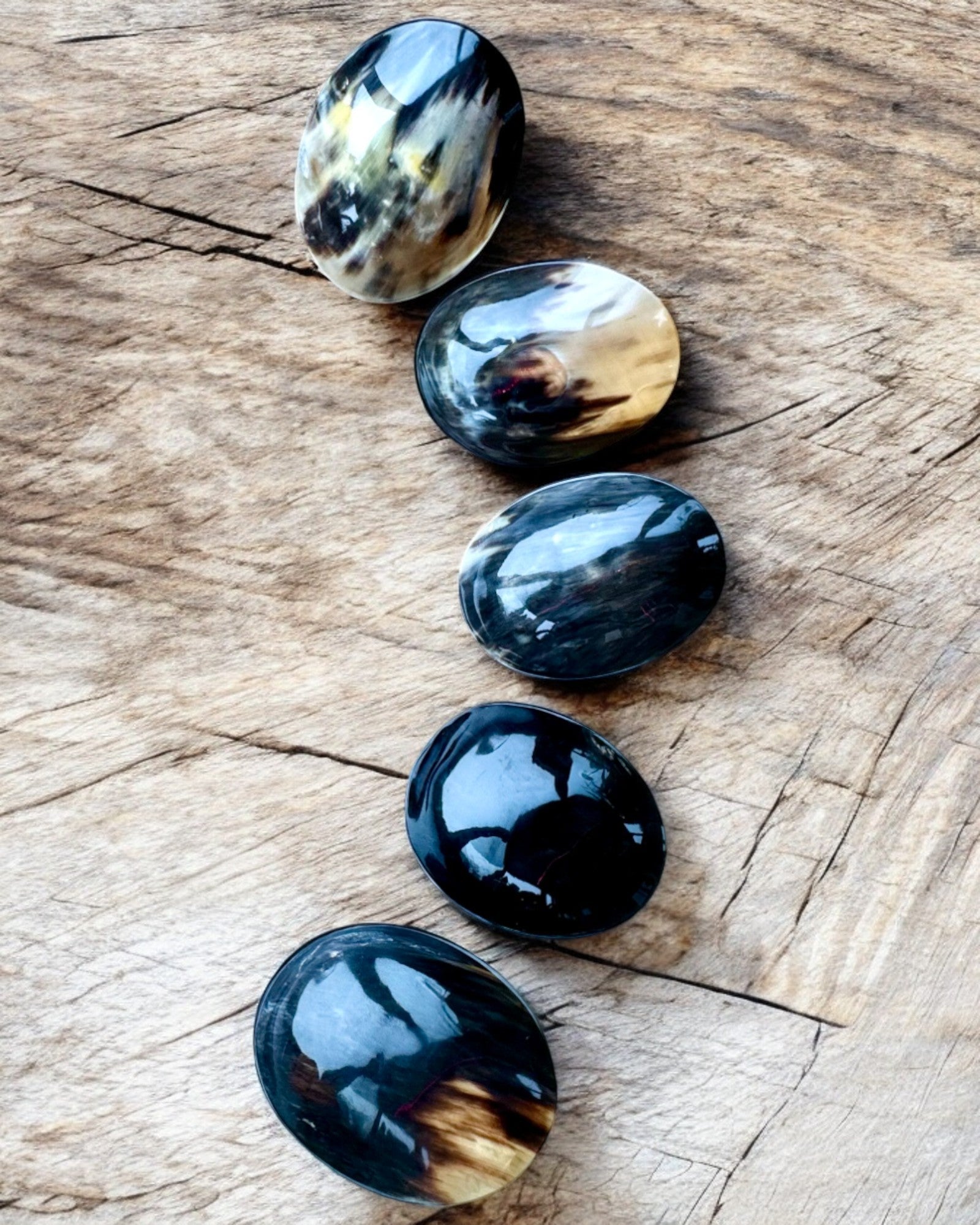 Miska Indyjski Róg - możliwość personalizacji grawerem na prezent