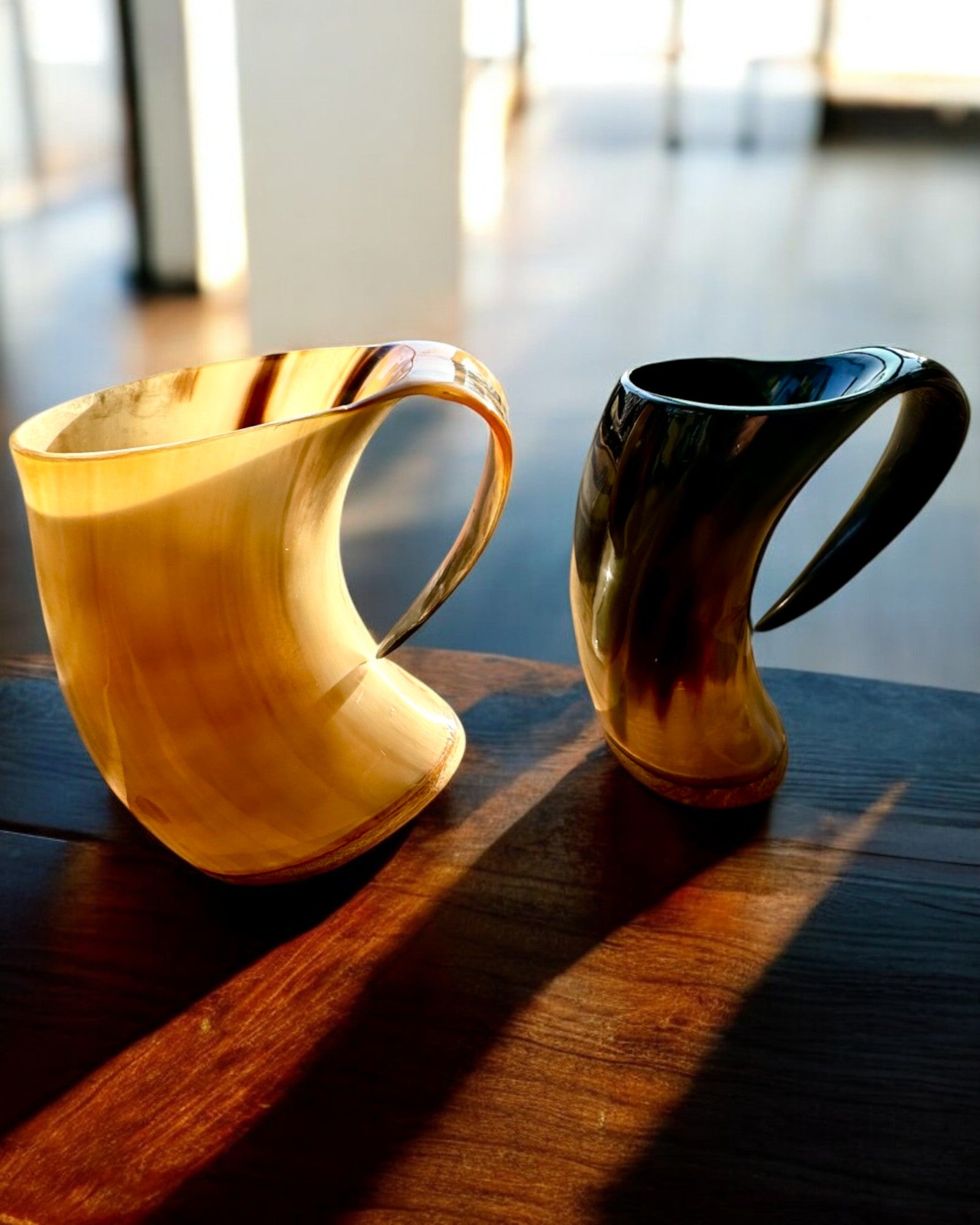 Kompaktowy, 350 ml, Kufel Rzeźbiony Majstersztyk z możliwością personalizowania grawerem - 2 warianty kolorystyczne