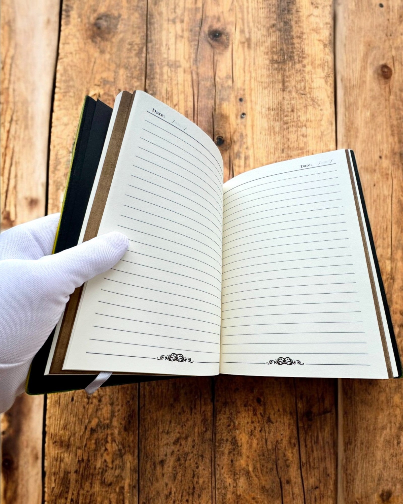 Leśny Jeleń Notes z Motywem Jelenia, A5 - personalizacja grawerem na prezent