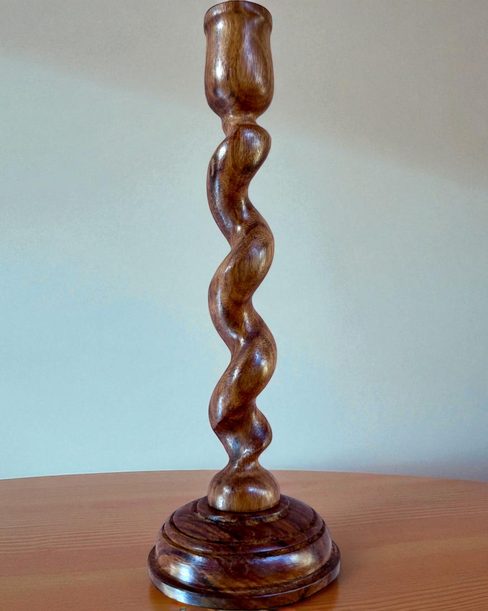 „Spirális Fény” 3 darabos gyertyatartó készlet, 25 cm magas, személyre szabható gravírozással ajándékba