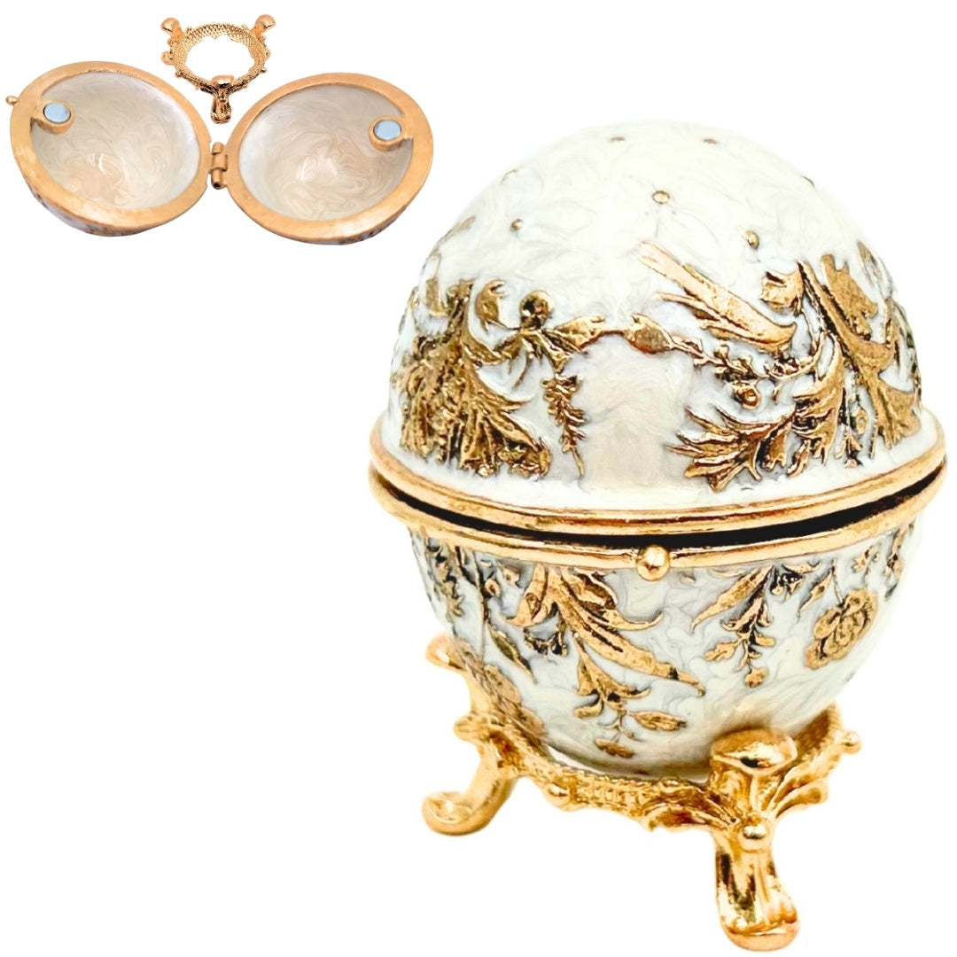 Exkluzív fém Fabergé-tojás ékszerdoboz kristályokkal, fehér-arany színben, gravírozással történő személyre szabási lehetőséggel