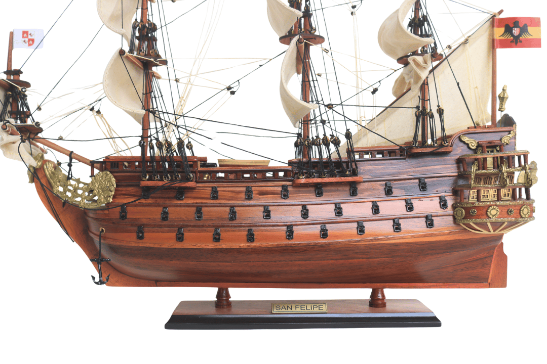 Exkluzív San Felipe vitorláshajó-modell - SF4, személyre szabható gravírozással