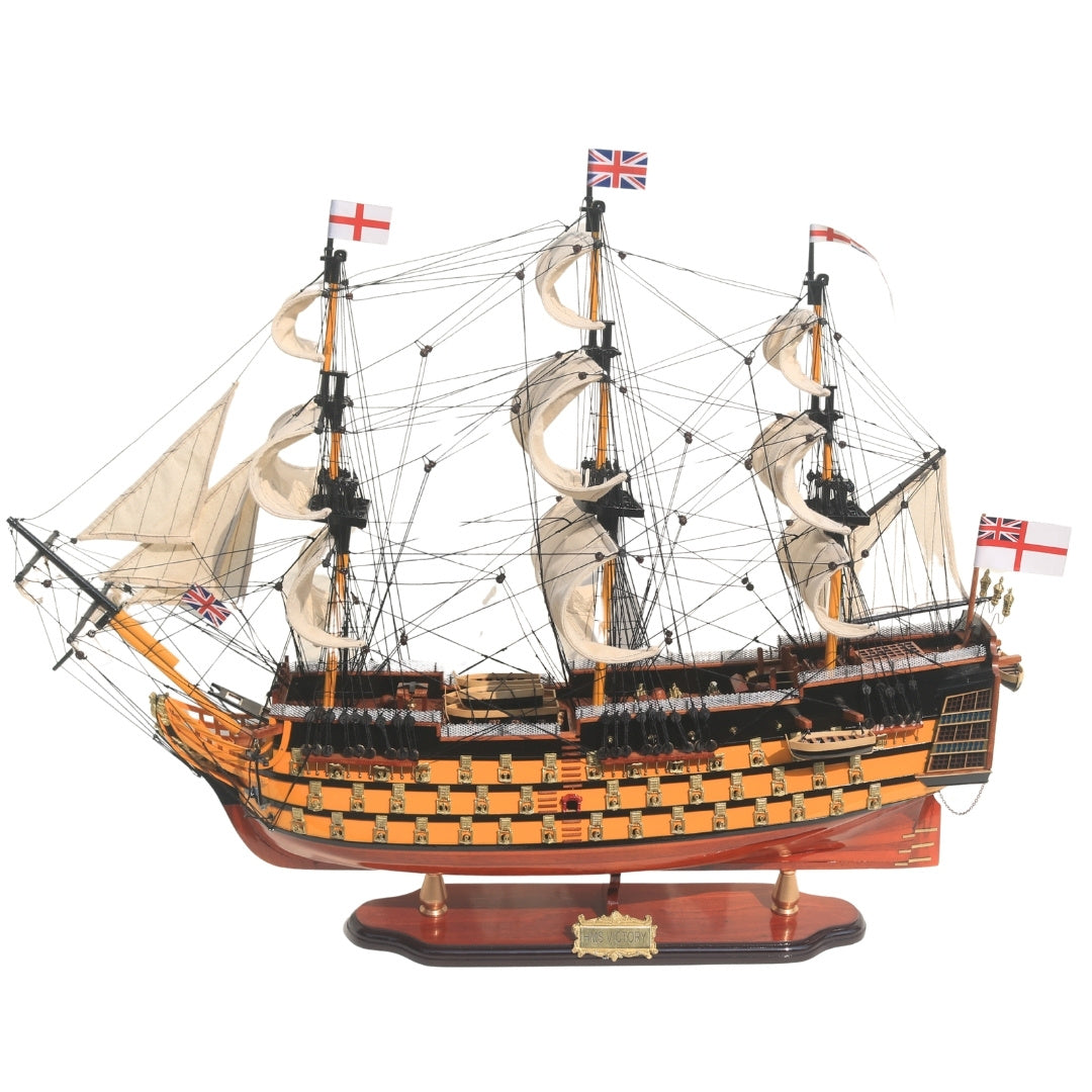 Összeszerelt HMS Victory vitorláshajó-modell, 80cm, személyre szabható gravírozással - exkluzív ajándék dekoráció, egzotikus fából kézzel készítve, kiváló minőség és gondos részletkidolgozás