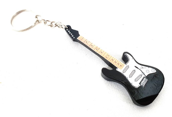 Fekete fa elektromos gitár kulcstartó személyre szabható gravírozási lehetőséggel