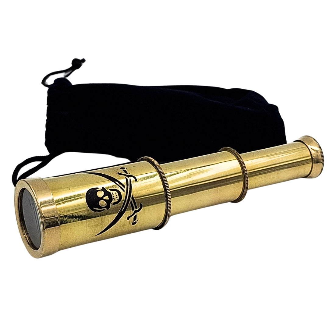 Pirat emblémás távcső – összecsukható sárgaréz távcső gravírozással – ideális ajándék fiatal tengeri felfedezőknek – magasság 15 cm, készlet bársonytasakkal
