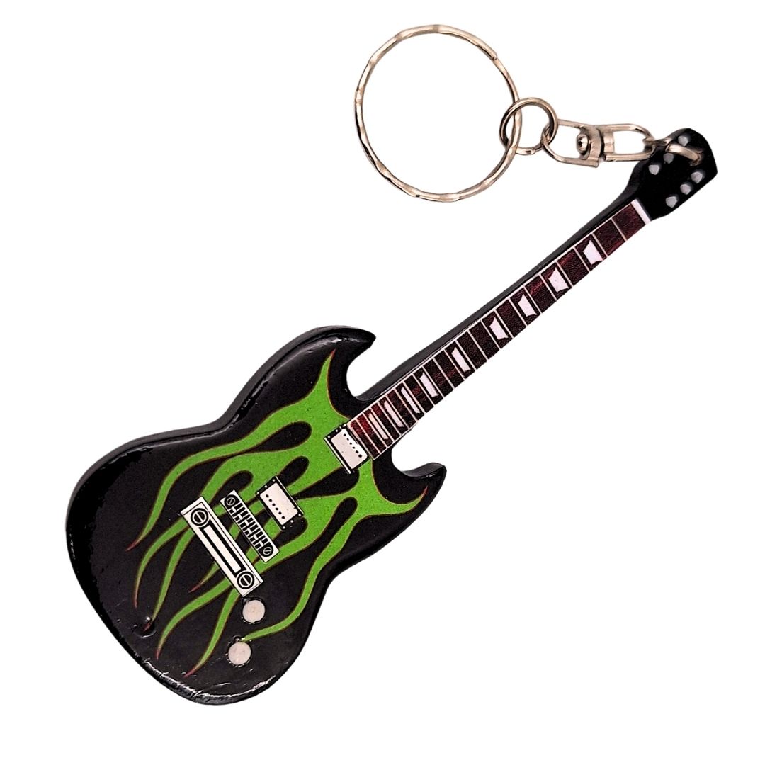 Metallica Grynch fa gitár kulcstartó személyre szabható gravírozási lehetőséggel – ideális ajándék James Hetfield rajongóinak, mahagóniból készült, színek: fekete, zöld, barna, méretek: 6 x 10 x 0,5 cm