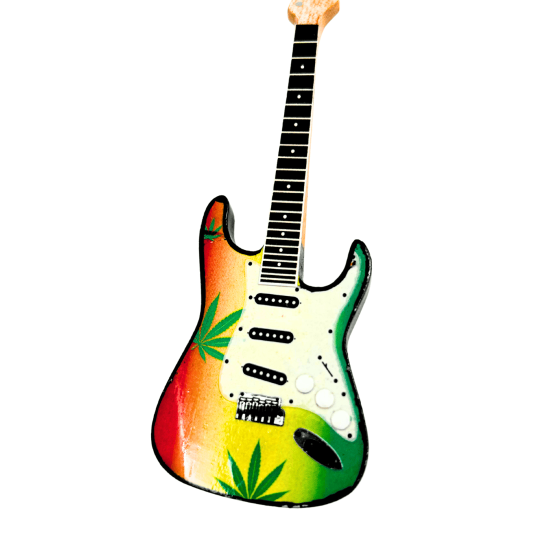 Bob Marley reggae gitár kulcstartó mahagóniból, gravírozással személyre szabható