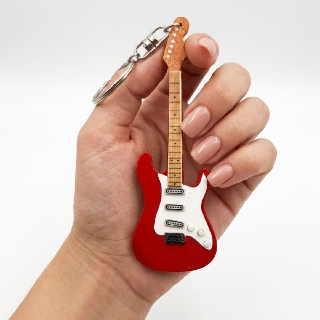 Dire Straits stílusú gitár kulcstartó