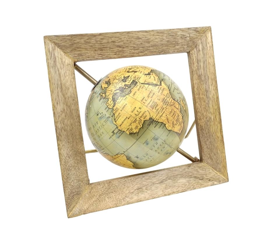 GLB-40 dekoratív földgömb fakeretben, személyre szabható gravírozási lehetőséggel, kék-sárga térkép, átmérő 15 cm