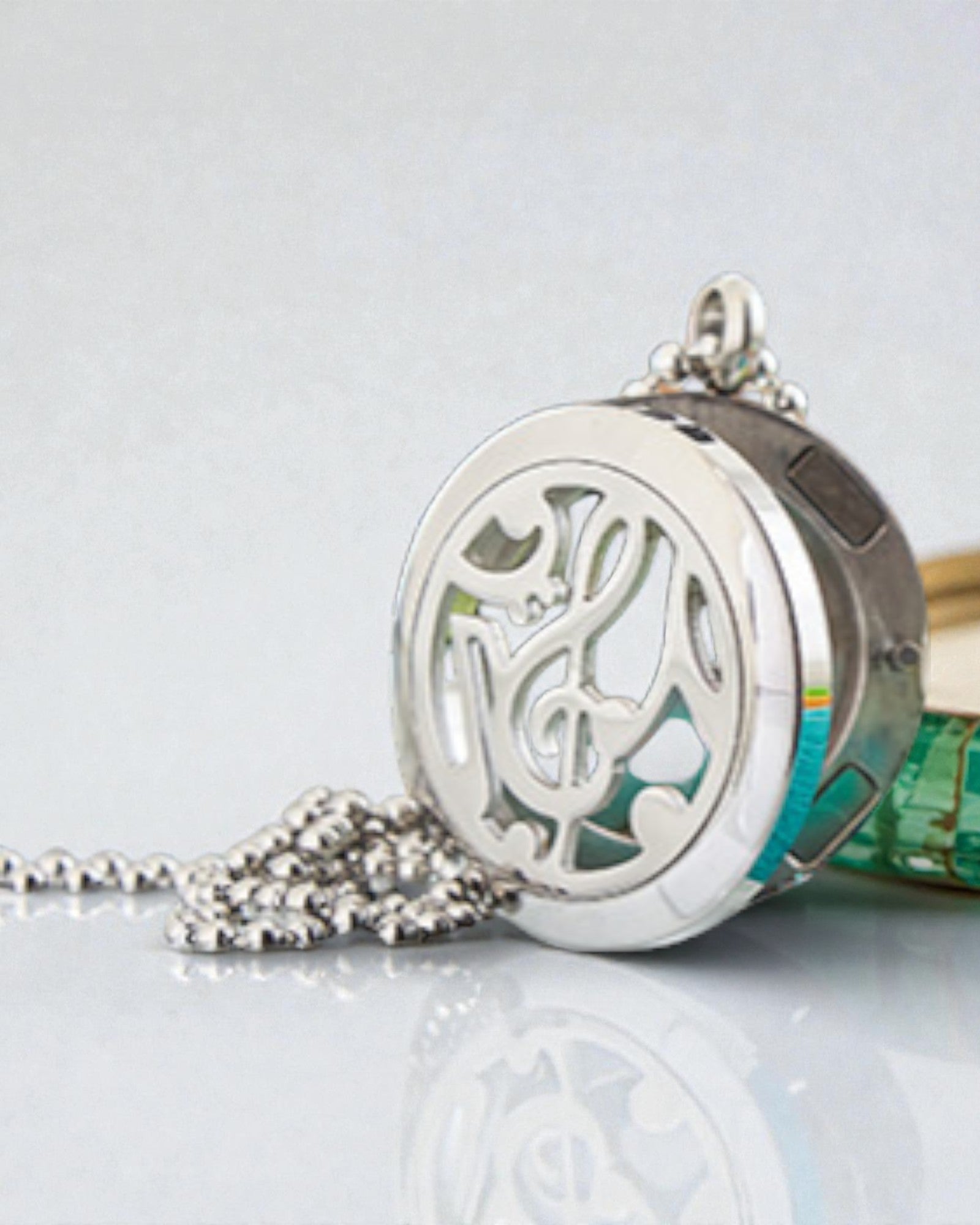 Illatszimfónia – illóolajos nyakék zenés hangjegymotívummal 25 mm