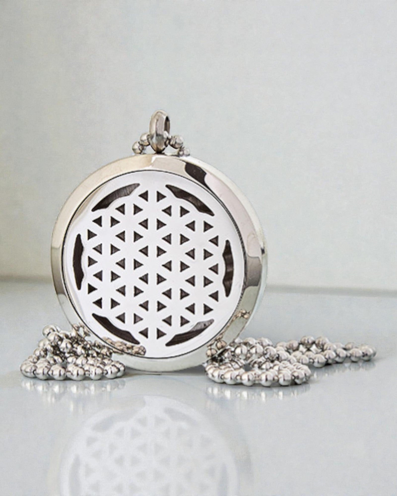 VitaFlora – Aromaterápiás nyaklánc „Élet virága” 30 mm