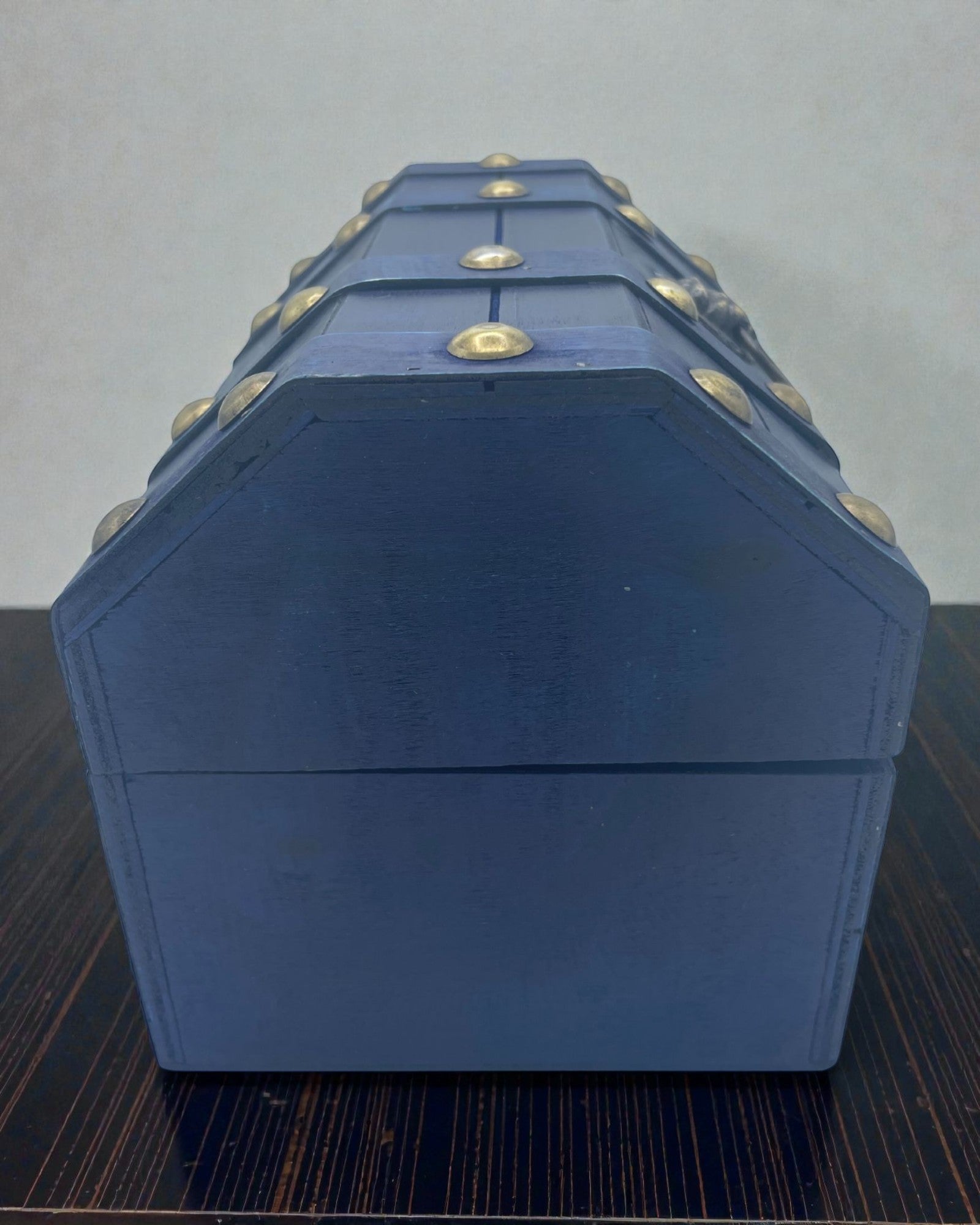 A mélységek kutatójának ládája – nagy kék kincsesláda