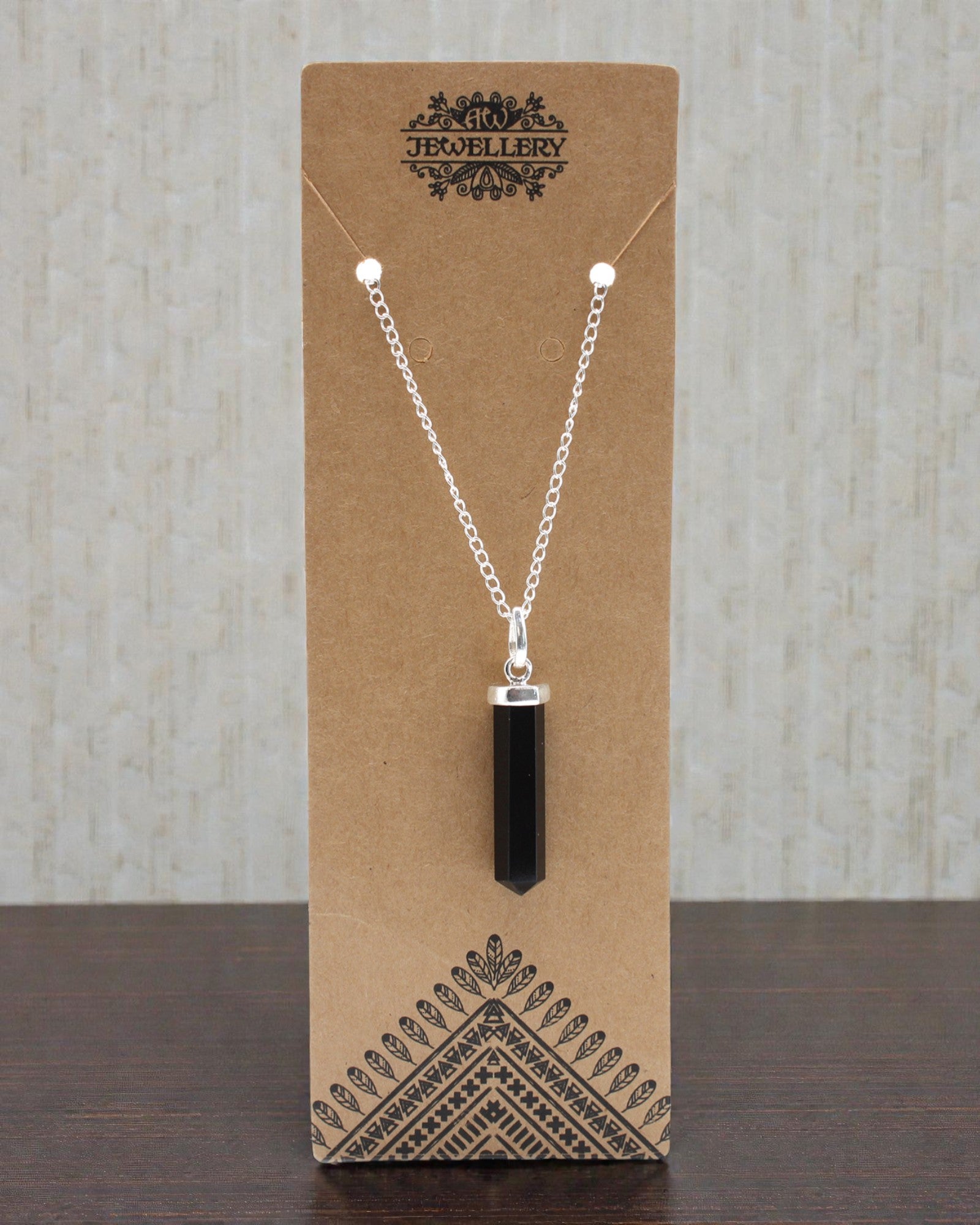 Obszidián csúcs – Klasszikus csúcs alakú medál fekete achátból