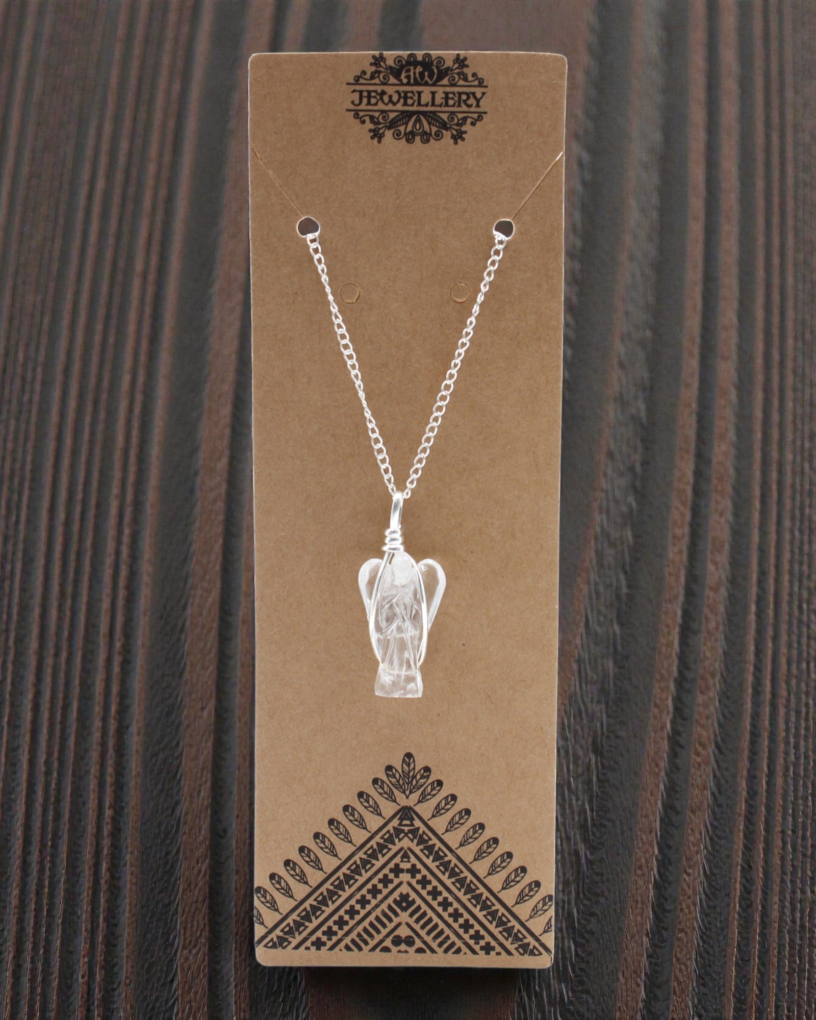 Őrkristály – hegyikristályból készült őrangyal-nyakfüggő